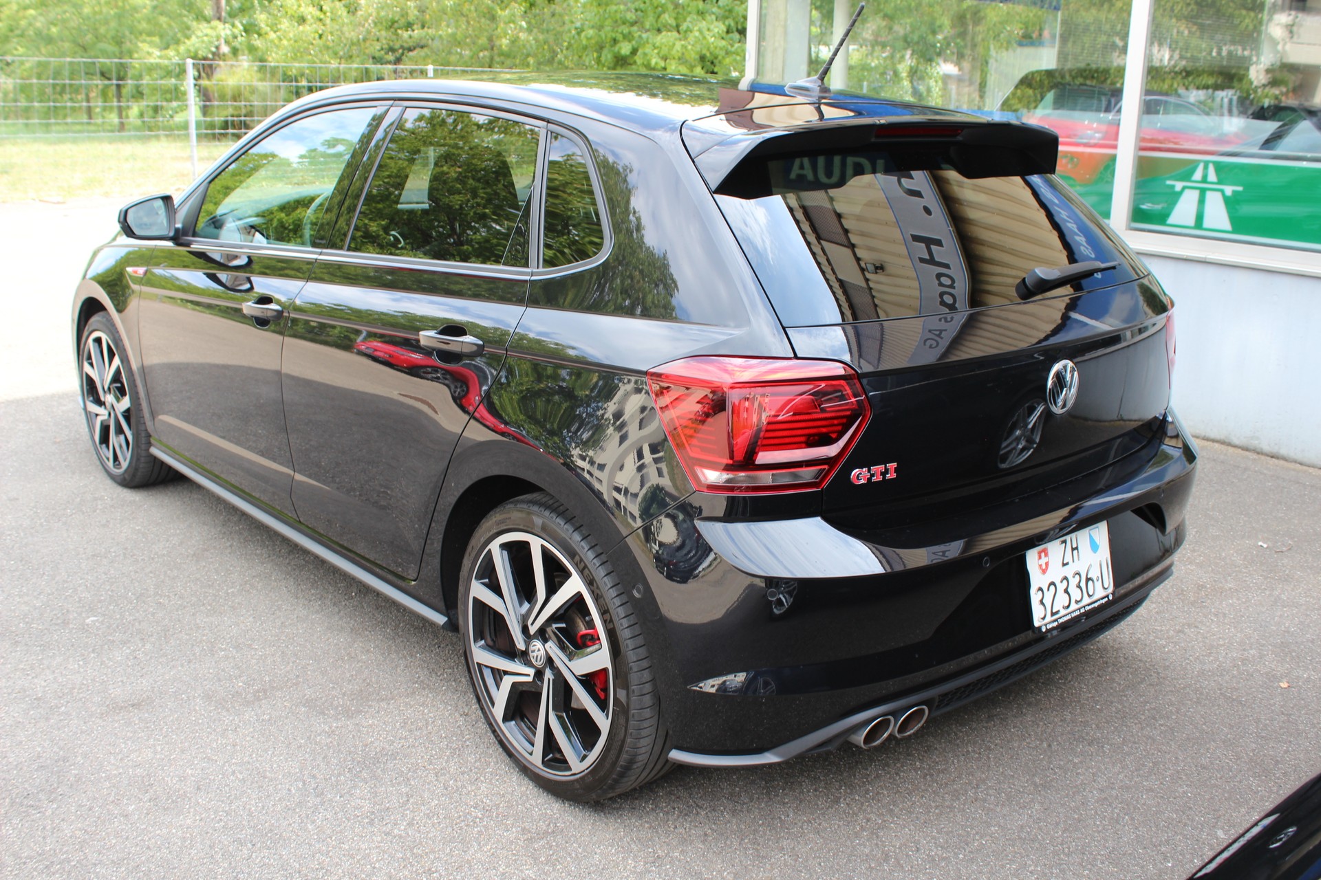 VW Polo 2.0 TSI GTI DSG-image-4