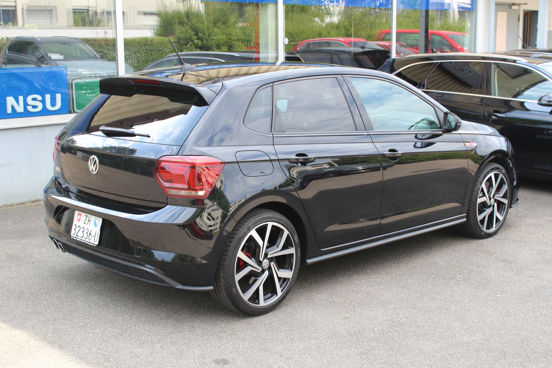 VW Polo 2.0 TSI GTI DSG-image-5