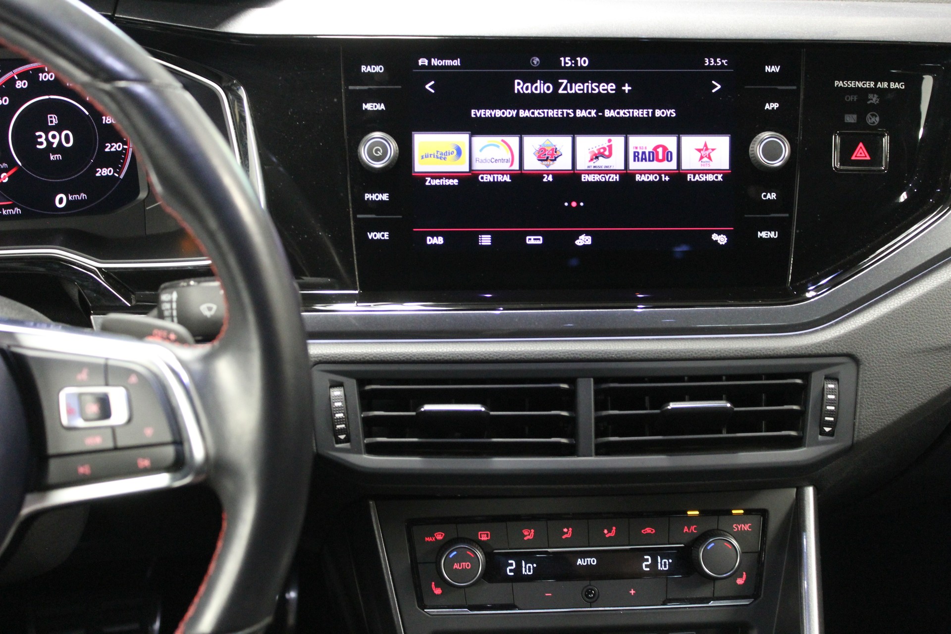 VW Polo 2.0 TSI GTI DSG-image-11
