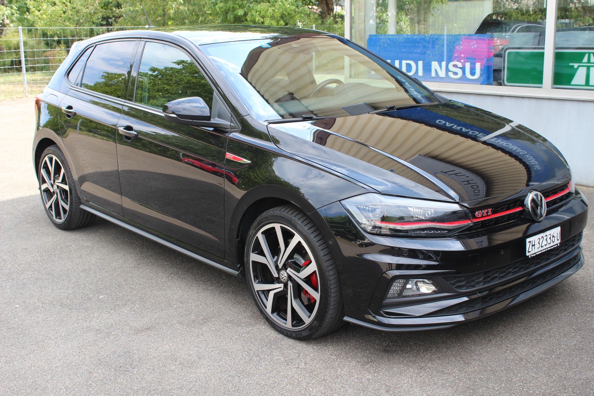VW Polo 2.0 TSI GTI DSG-image-1