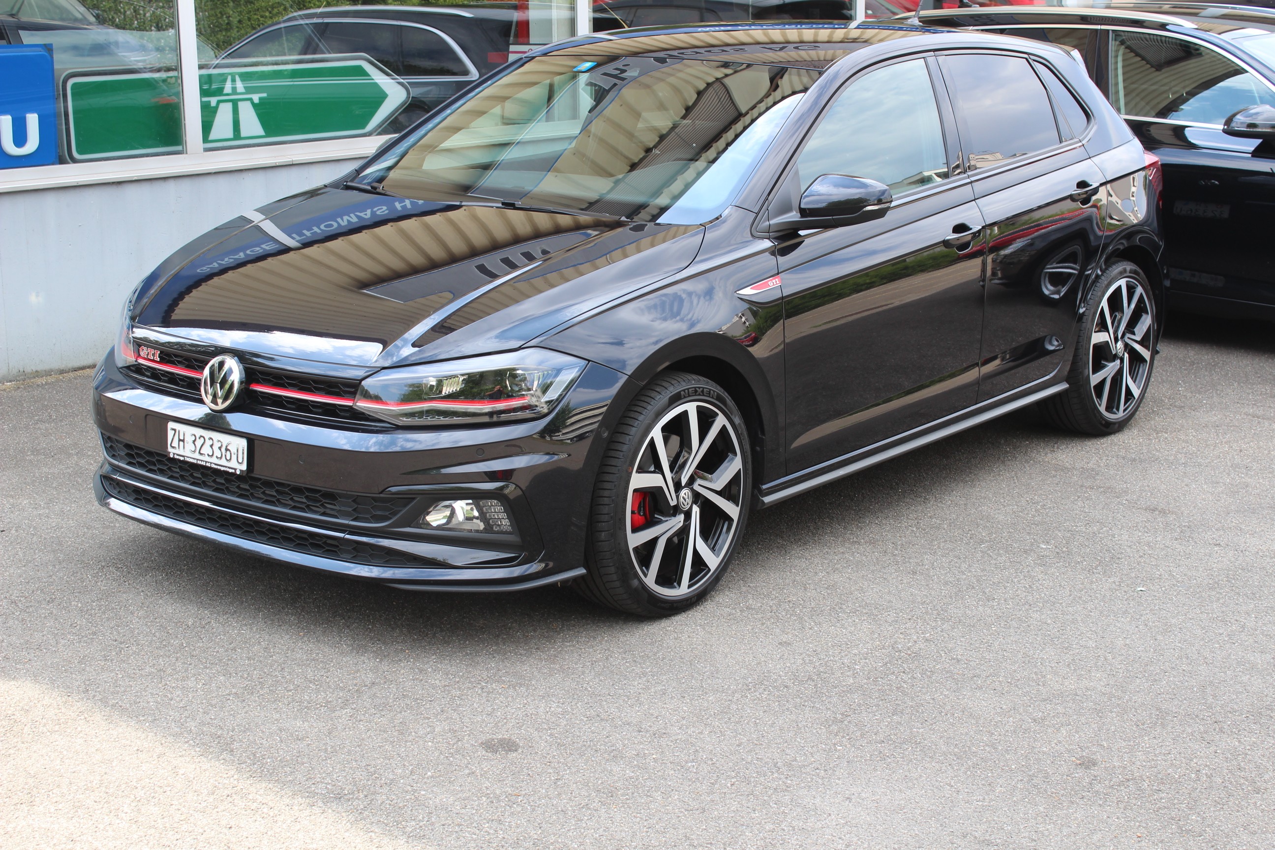 Car photo