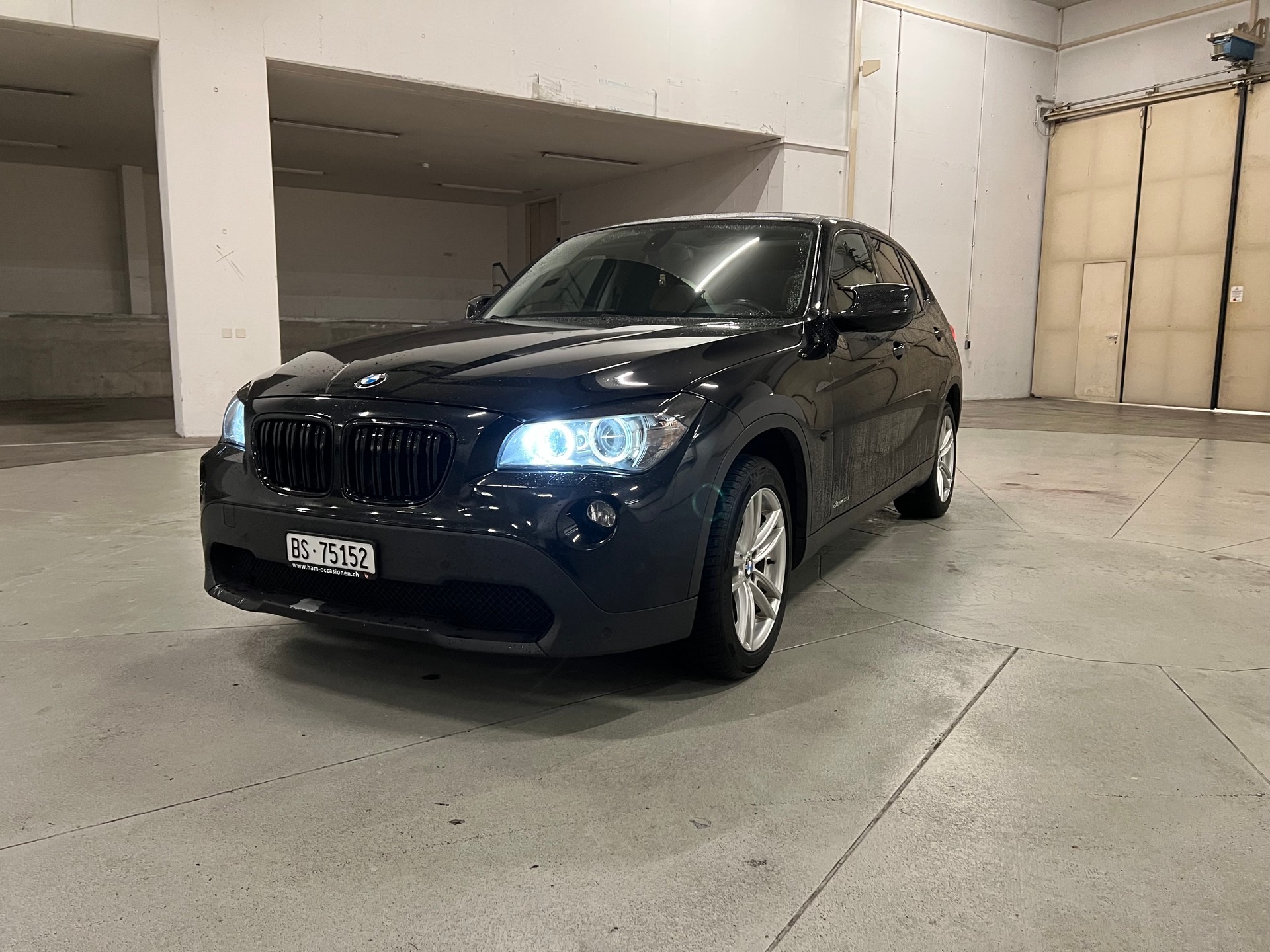 BMW 28i xDrive-image-0