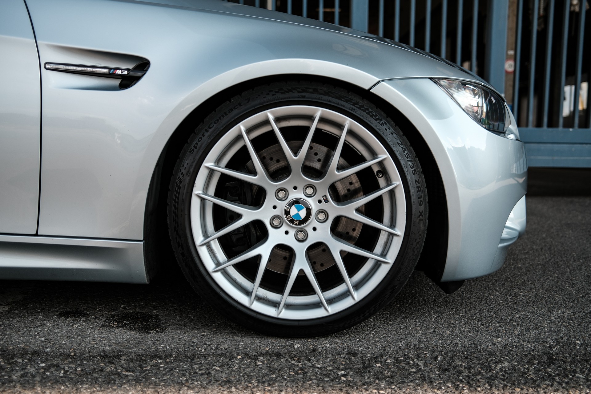 BMW M3-image-5