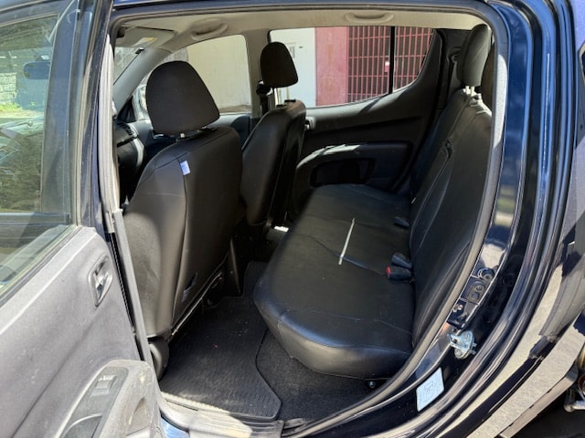 MITSUBISHI L 200 2.5 DID Invite Double Cab-image-5