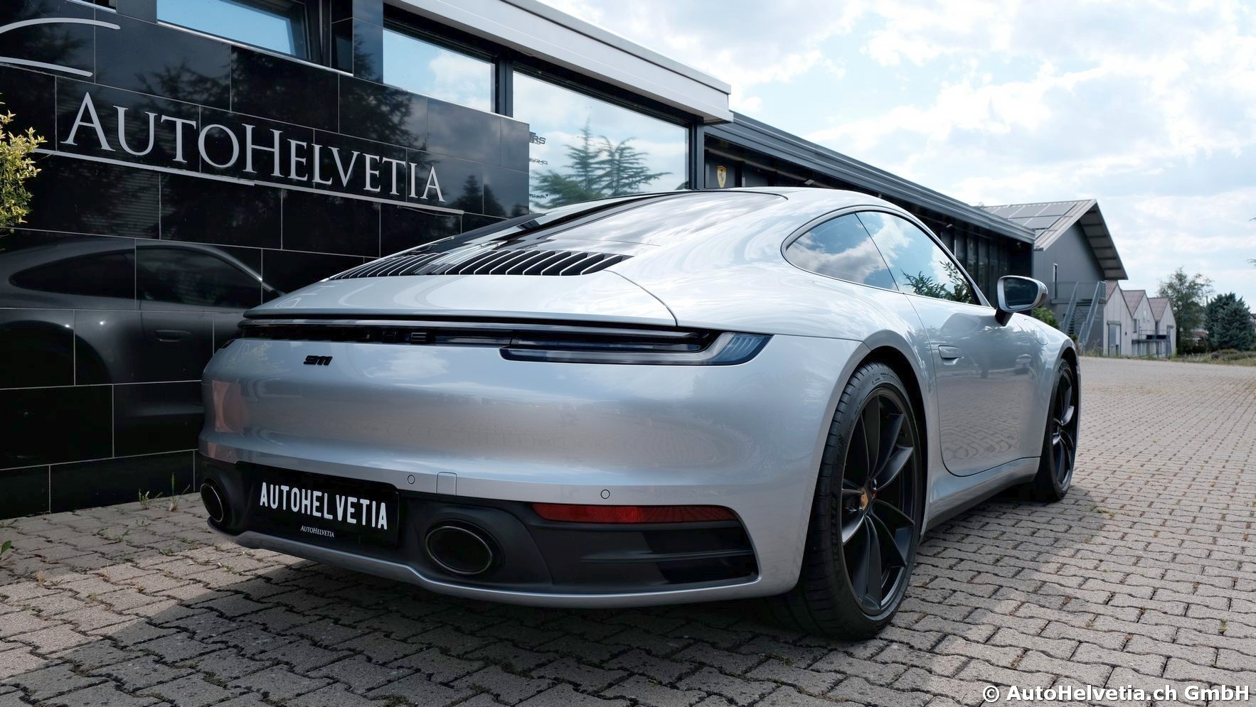 PORSCHE 911 Carrera 4S-image-5