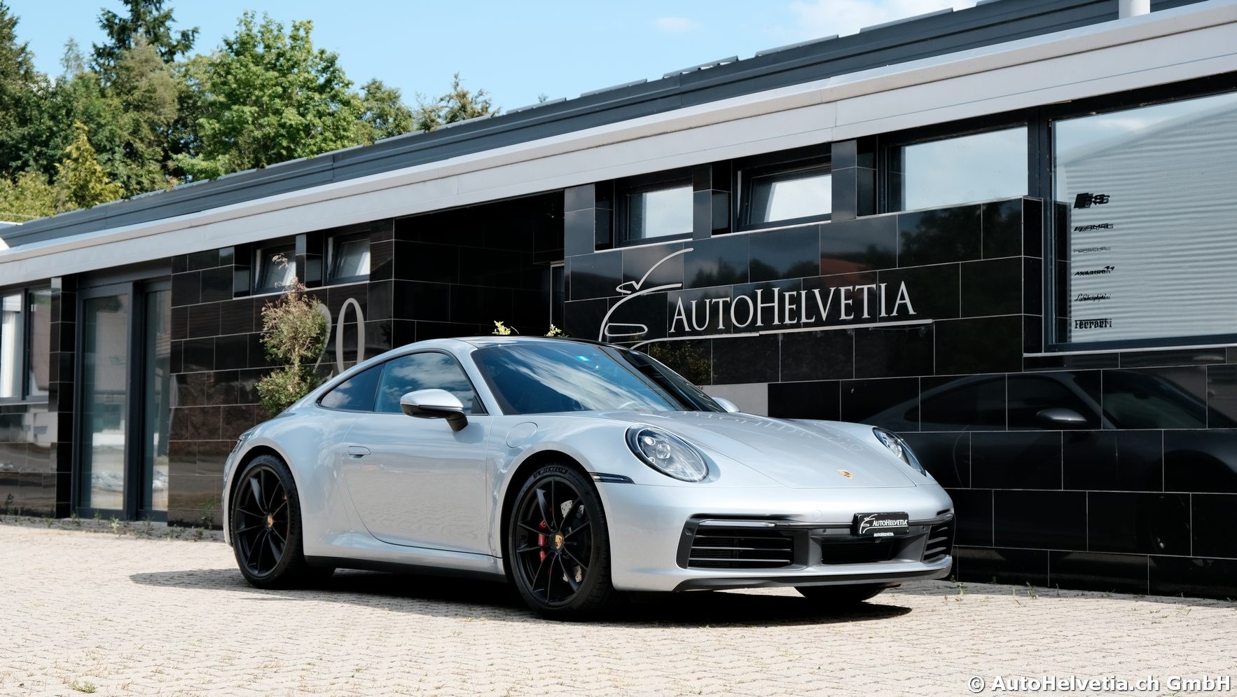PORSCHE 911 Carrera 4S-image-18