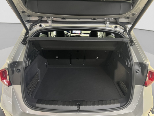 BMW iX1 eDrive 20 Ed. M Sport-image-13