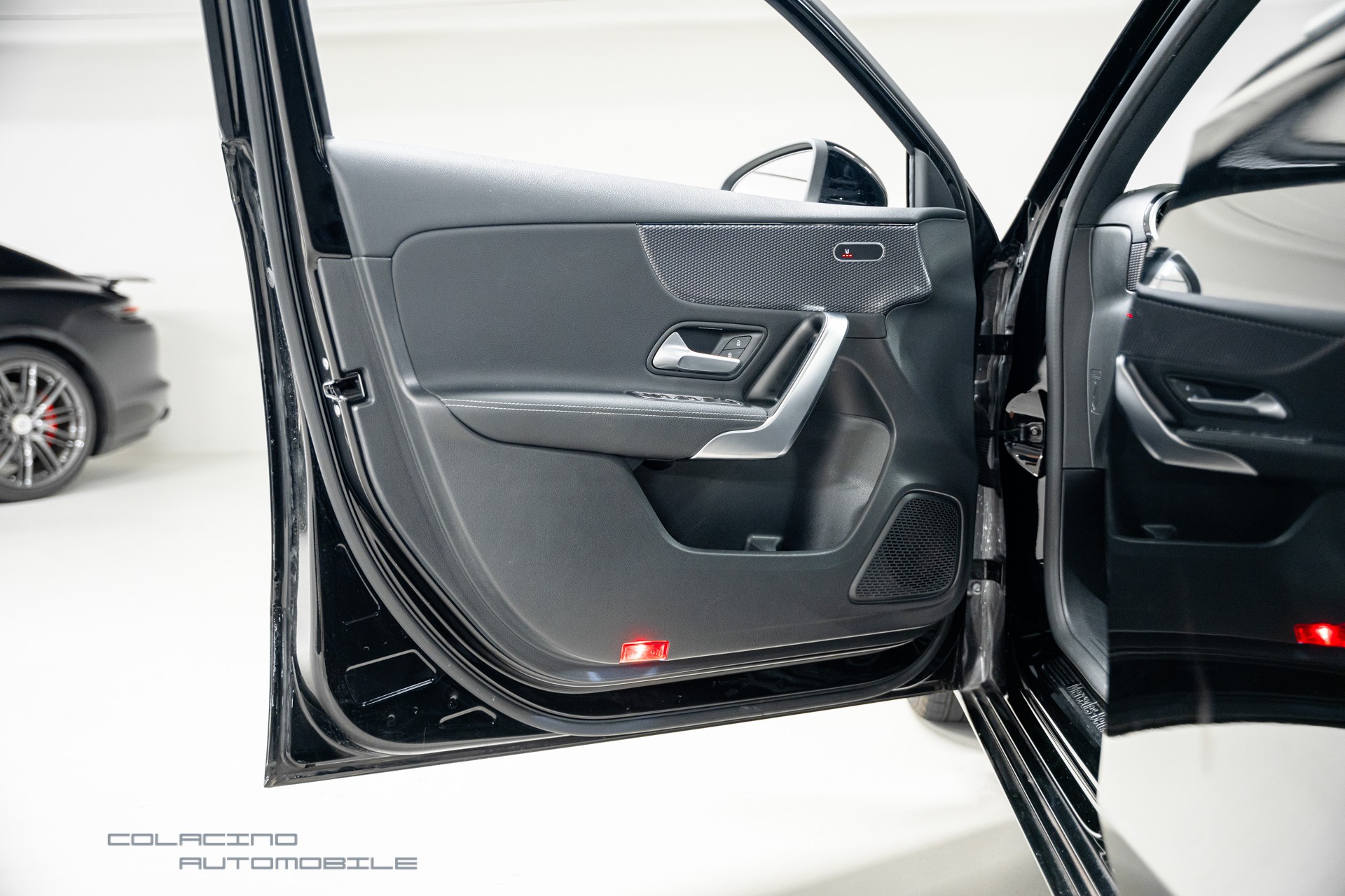 MERCEDES-BENZ A 200 7G-DCT-image-16