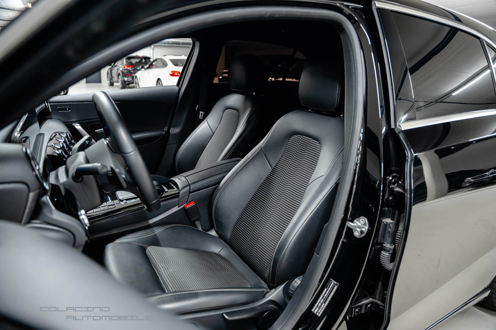 MERCEDES-BENZ A 200 7G-DCT-image-13