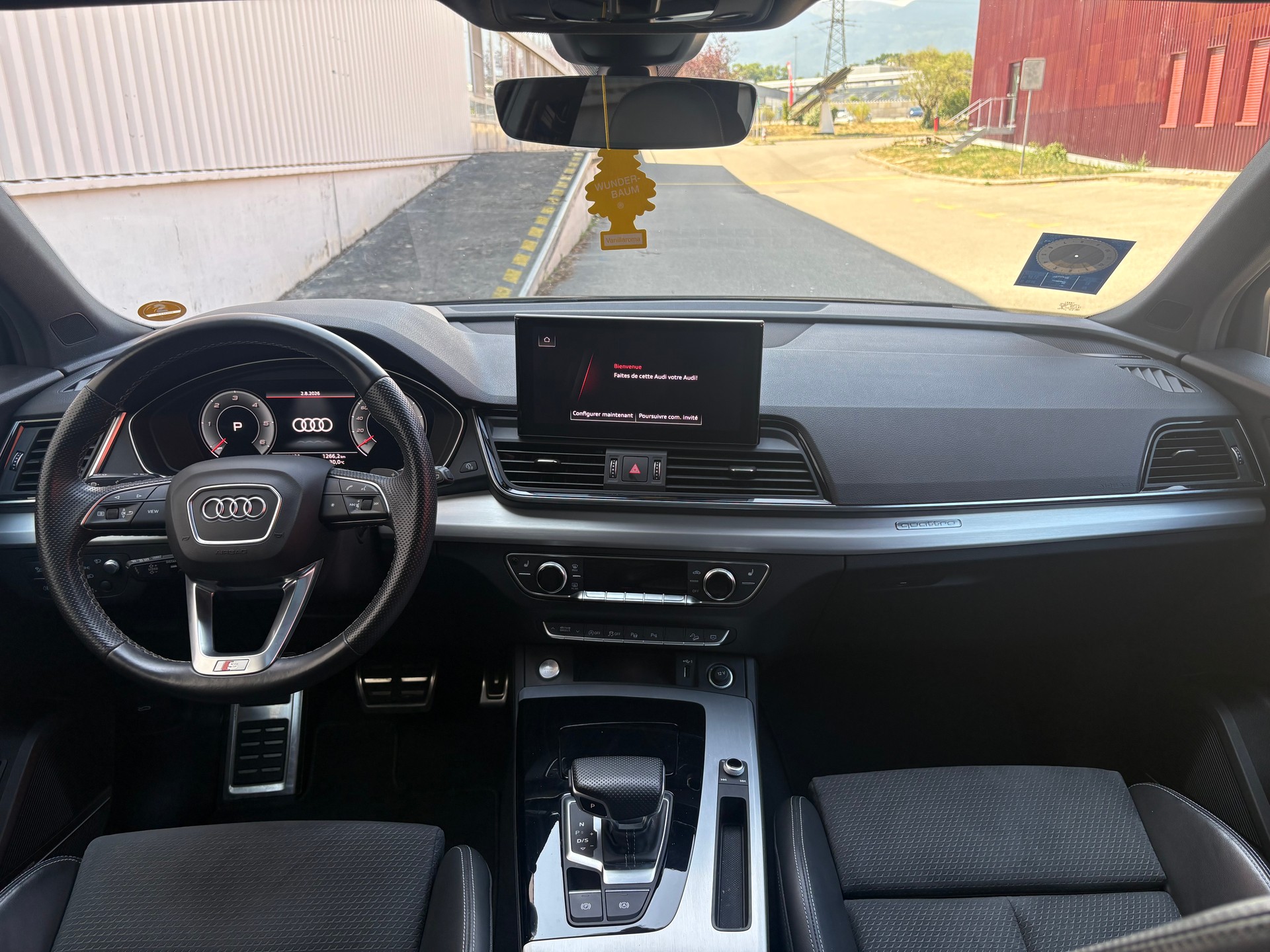 AUDI Q5 40 TDI S-line quattro S-tronic-image-5