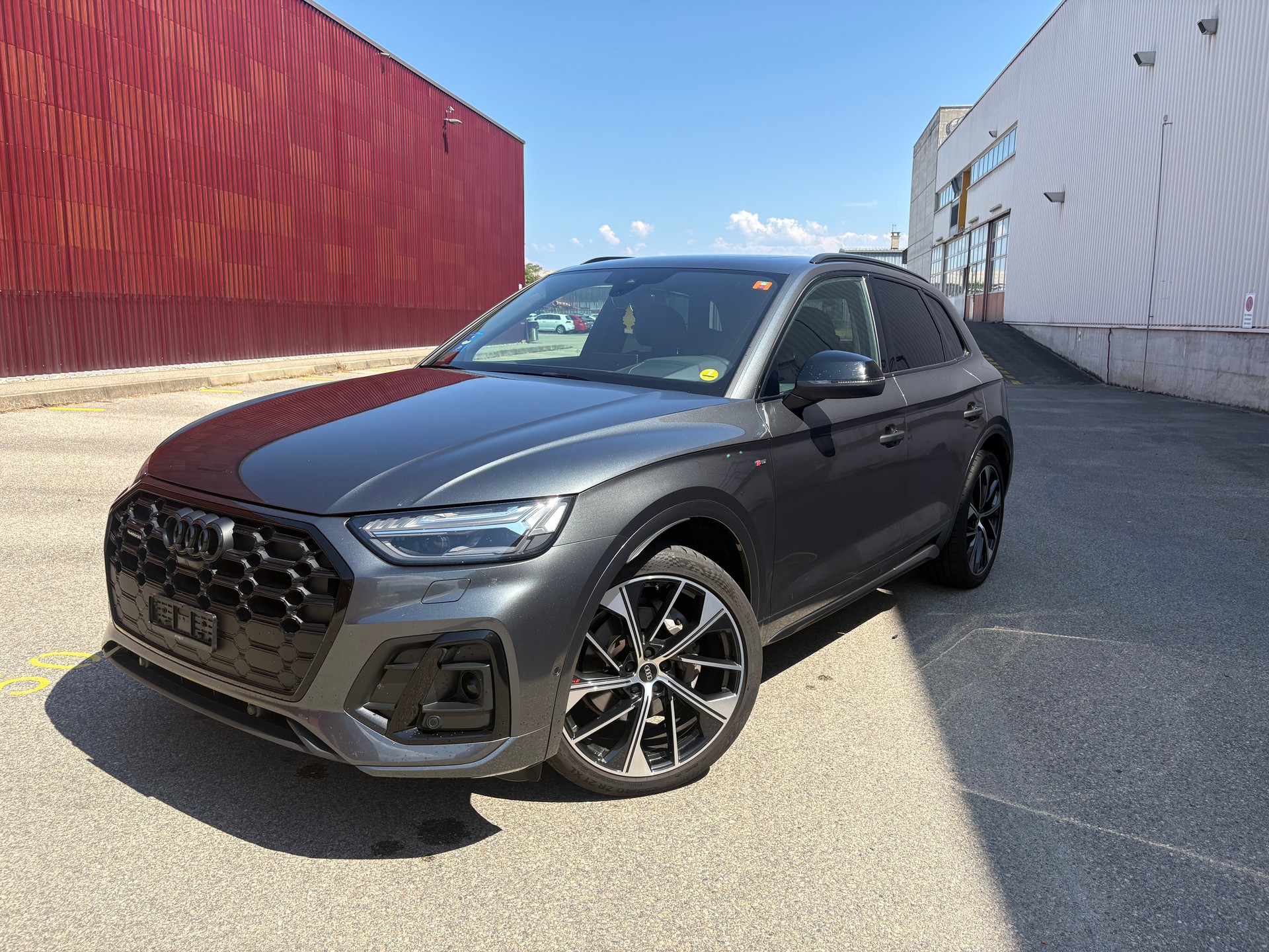 AUDI Q5 40 TDI S-line quattro S-tronic-image-0