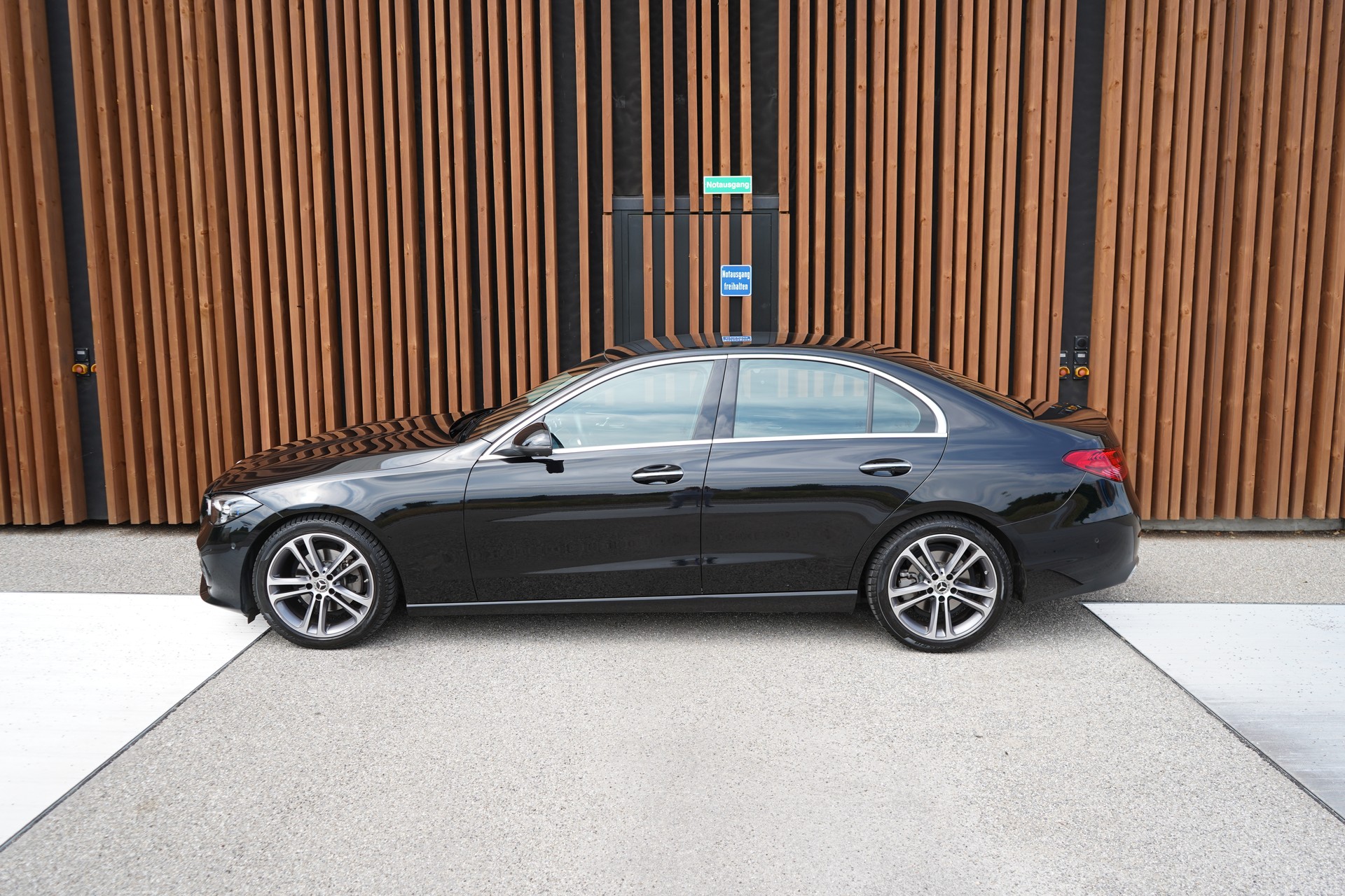 MERCEDES-BENZ C 180 AVANTGARDE SPORT l 170 PS-image-5
