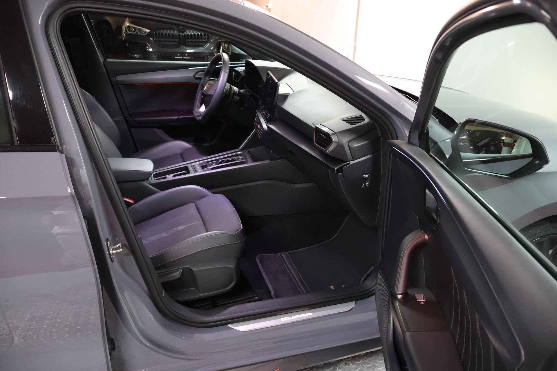 CUPRA LEON ST 2.0 TSI VZ DSG 4Drive-image-12