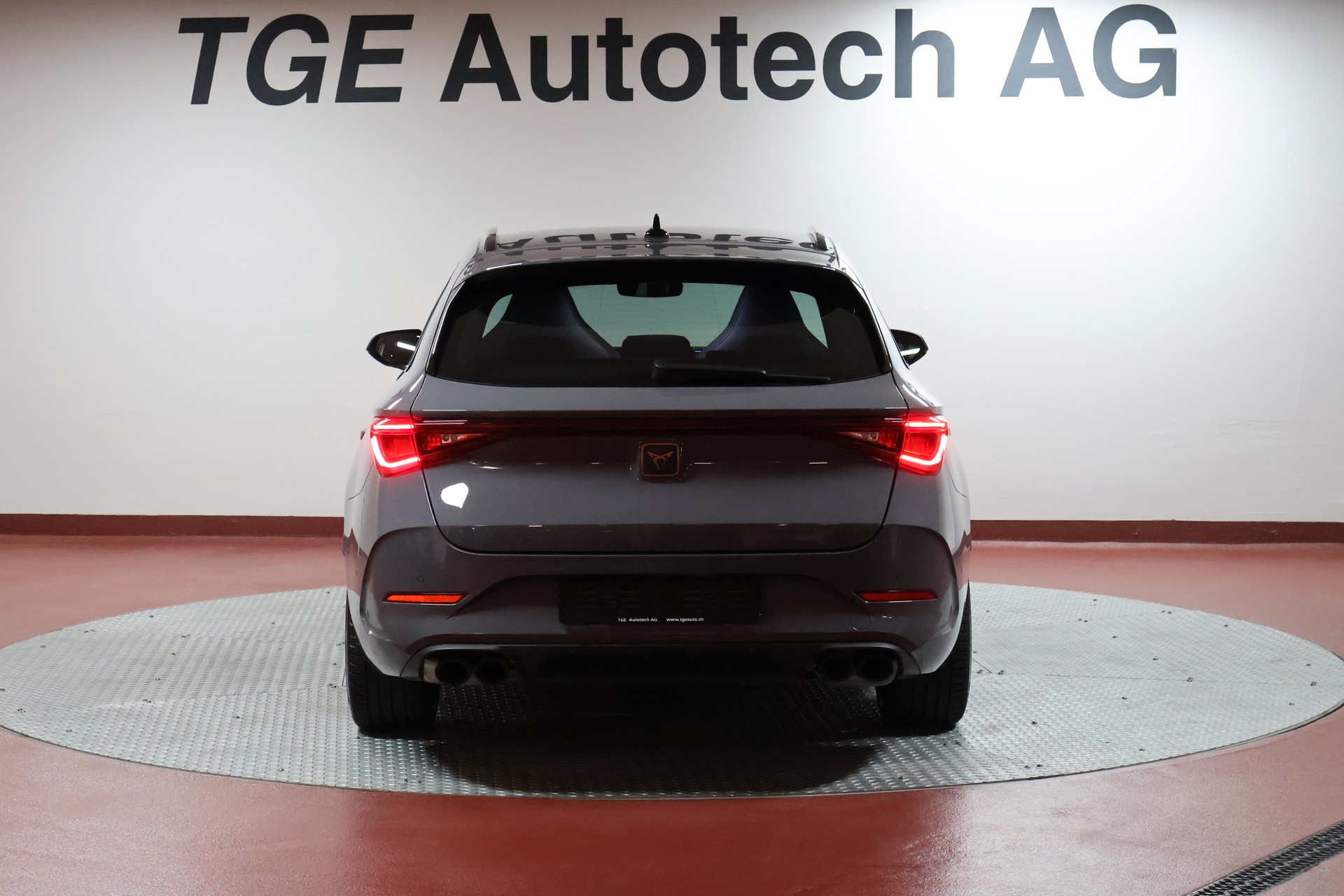 CUPRA LEON ST 2.0 TSI VZ DSG 4Drive-image-21
