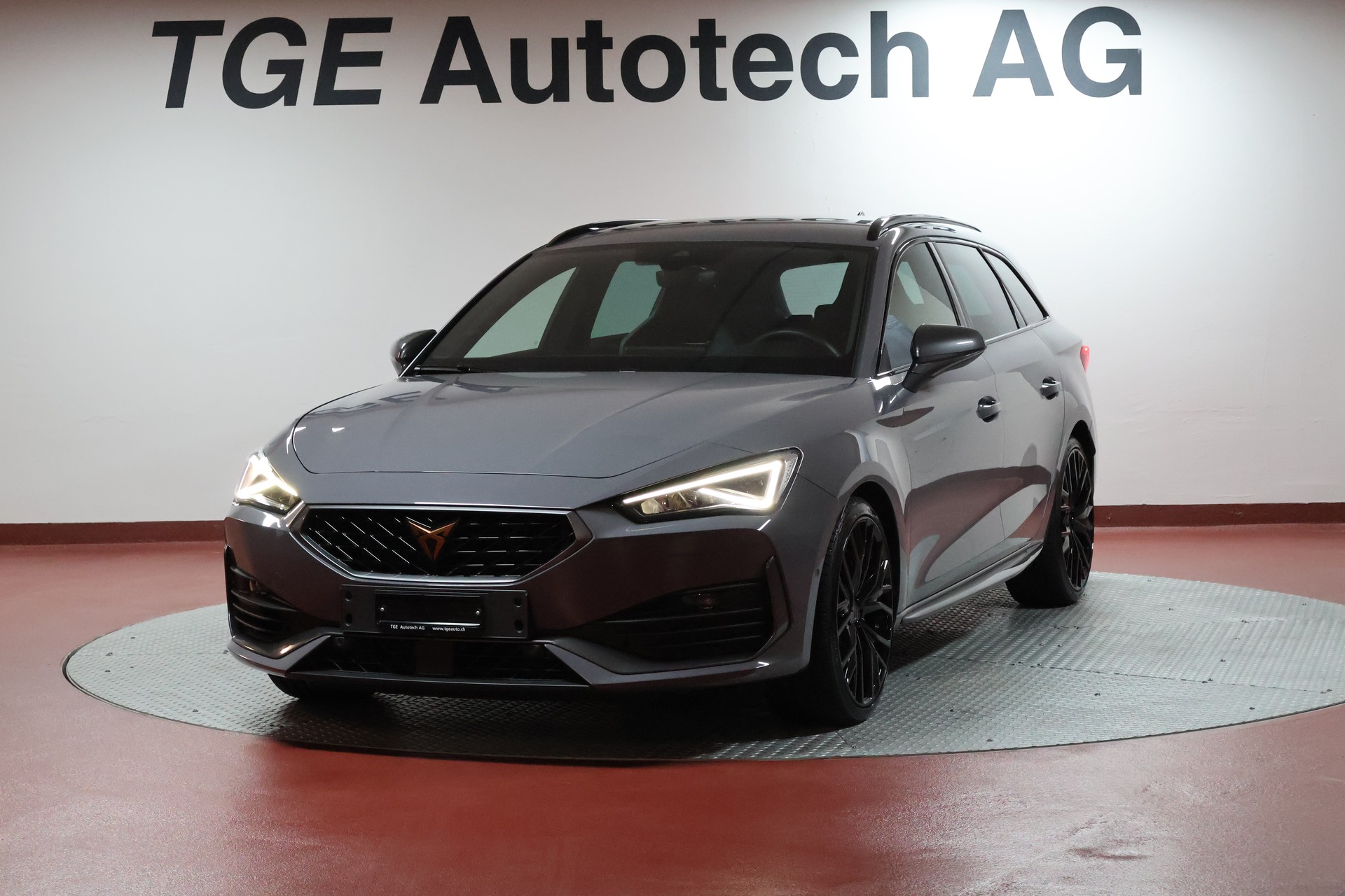 CUPRA LEON ST 2.0 TSI VZ DSG 4Drive