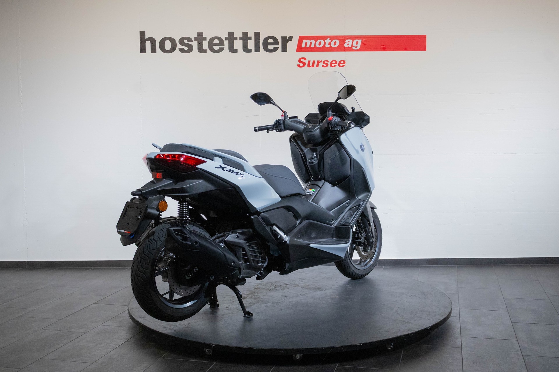 YAMAHA XMAX 125 Tech MAX-showroom-element-3