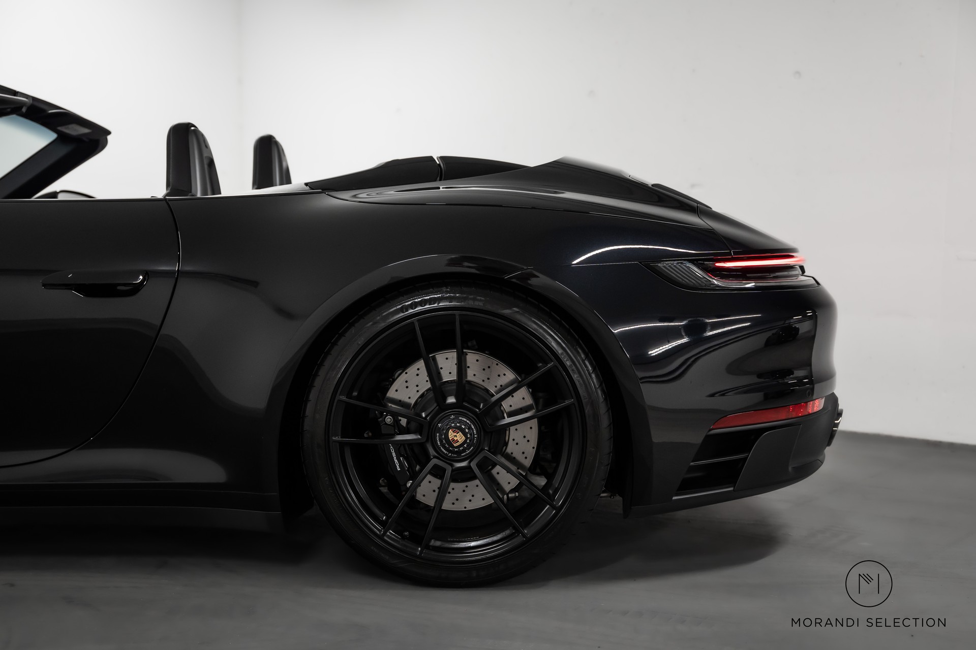 PORSCHE 911 Cabriolet 3.0 Carrera 4 GTS PDK-image-4
