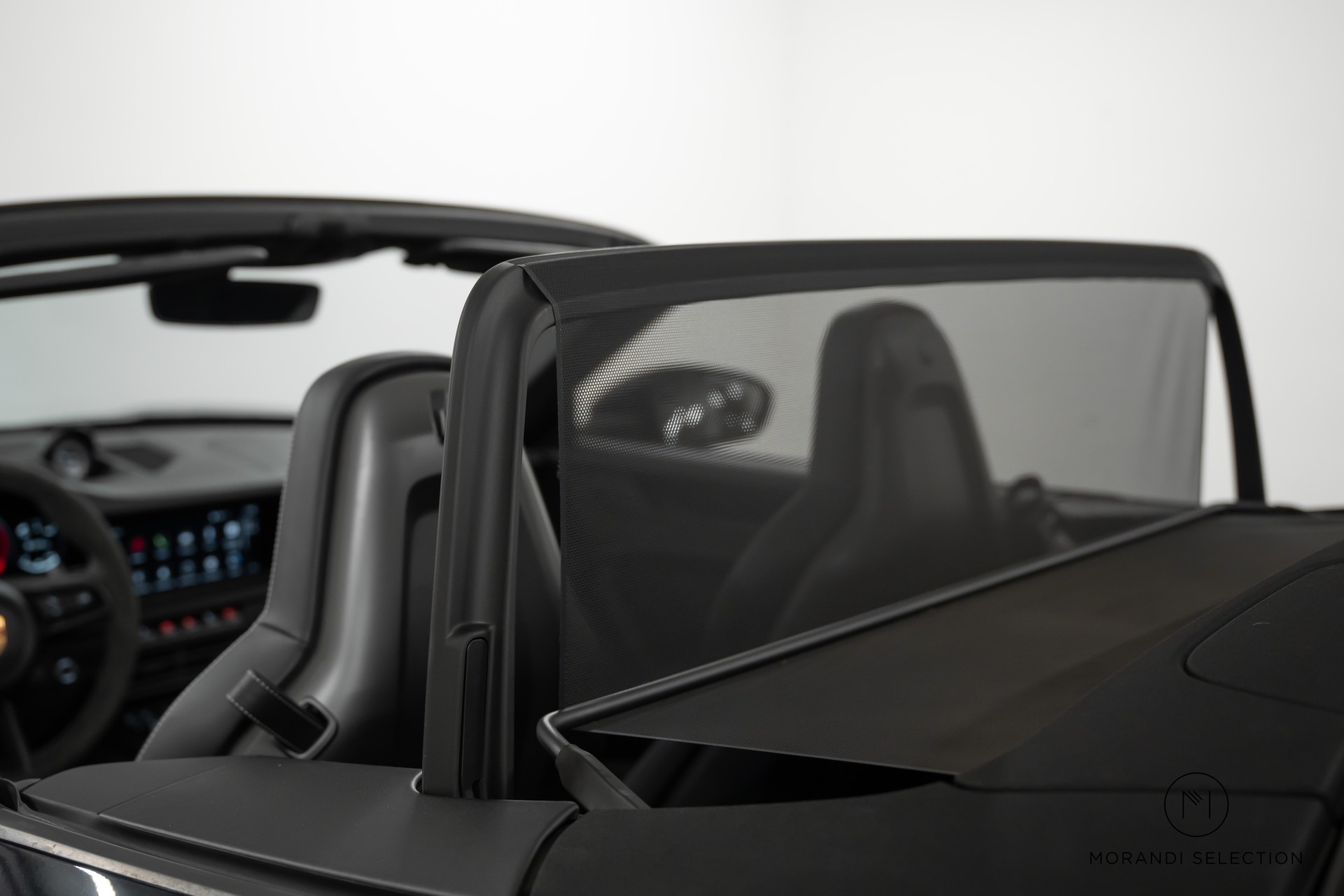 PORSCHE 911 Cabriolet 3.0 Carrera 4 GTS PDK-image-29
