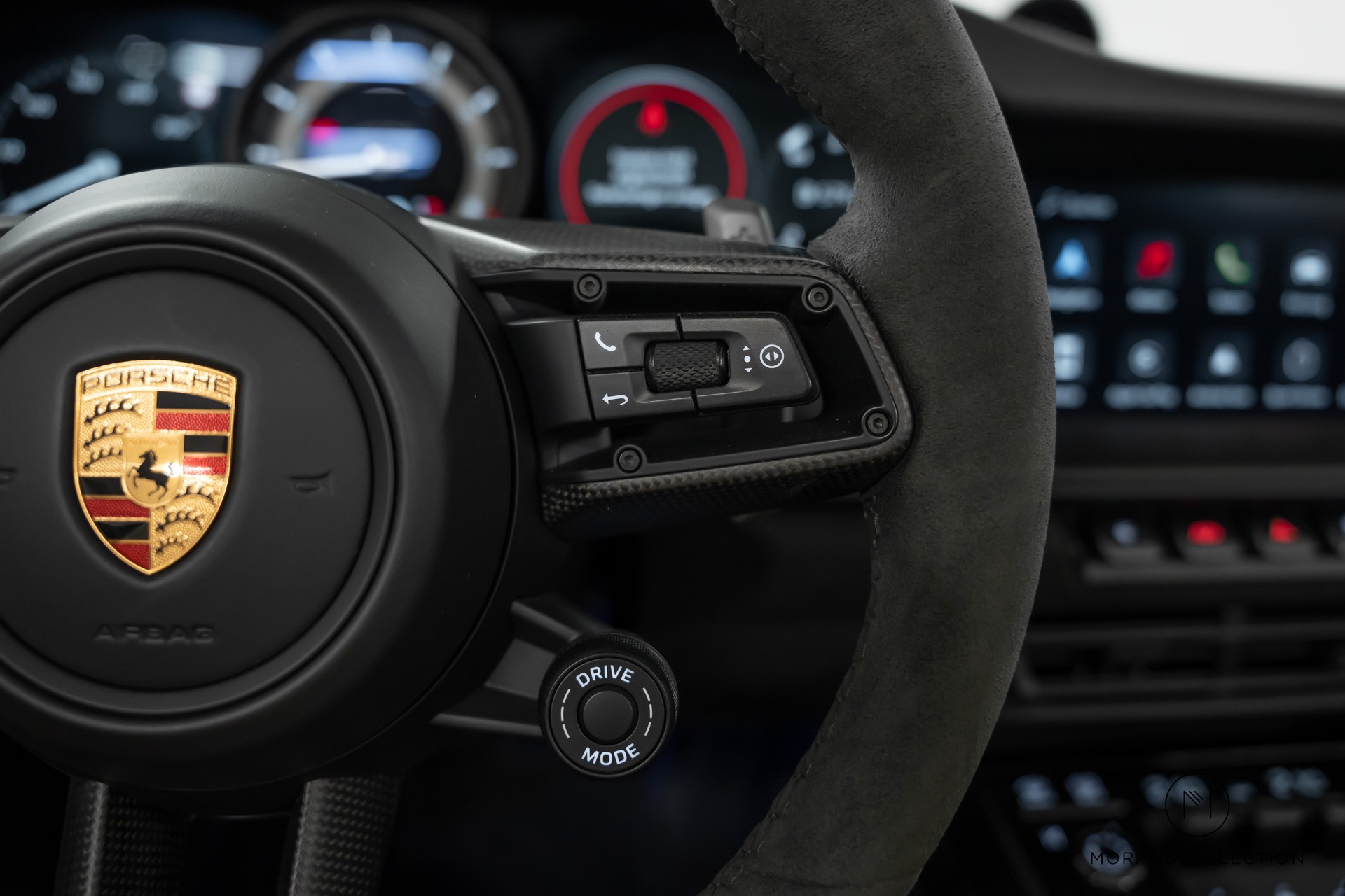 PORSCHE 911 Cabriolet 3.0 Carrera 4 GTS PDK-image-15