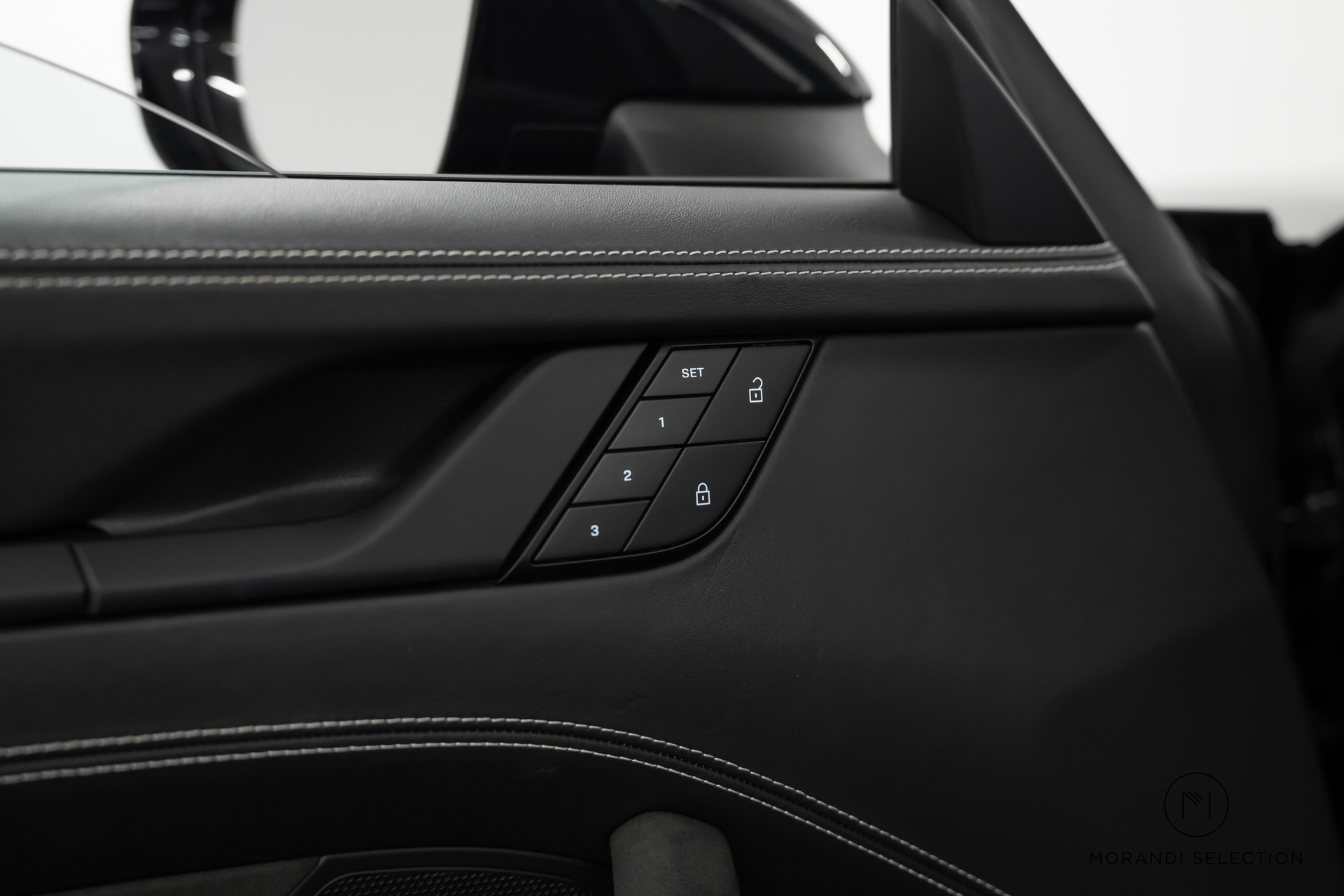 PORSCHE 911 Cabriolet 3.0 Carrera 4 GTS PDK-image-26