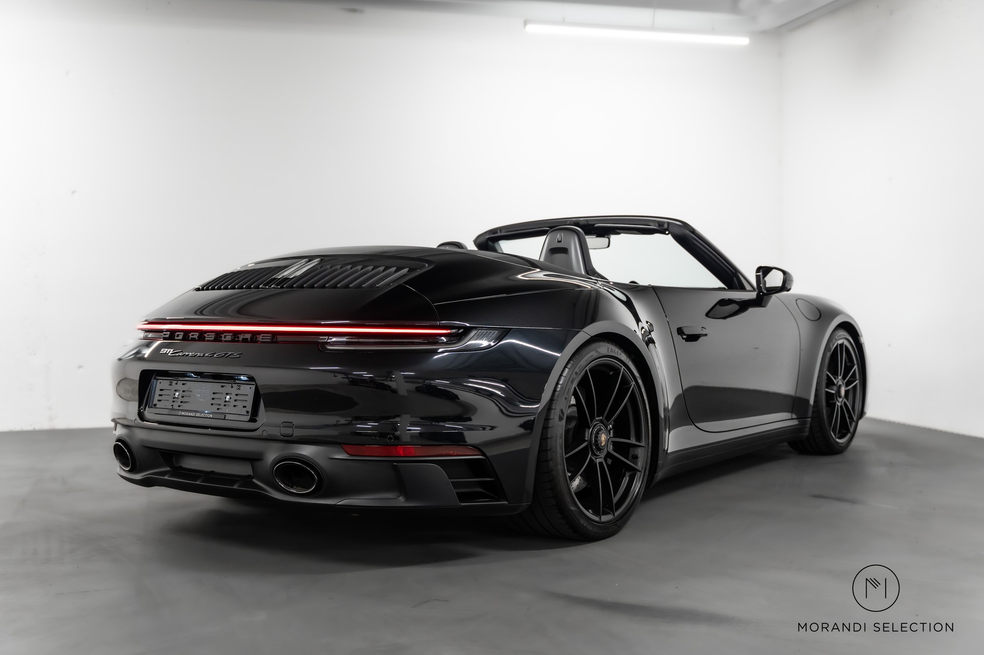 PORSCHE 911 Cabriolet 3.0 Carrera 4 GTS PDK-image-8