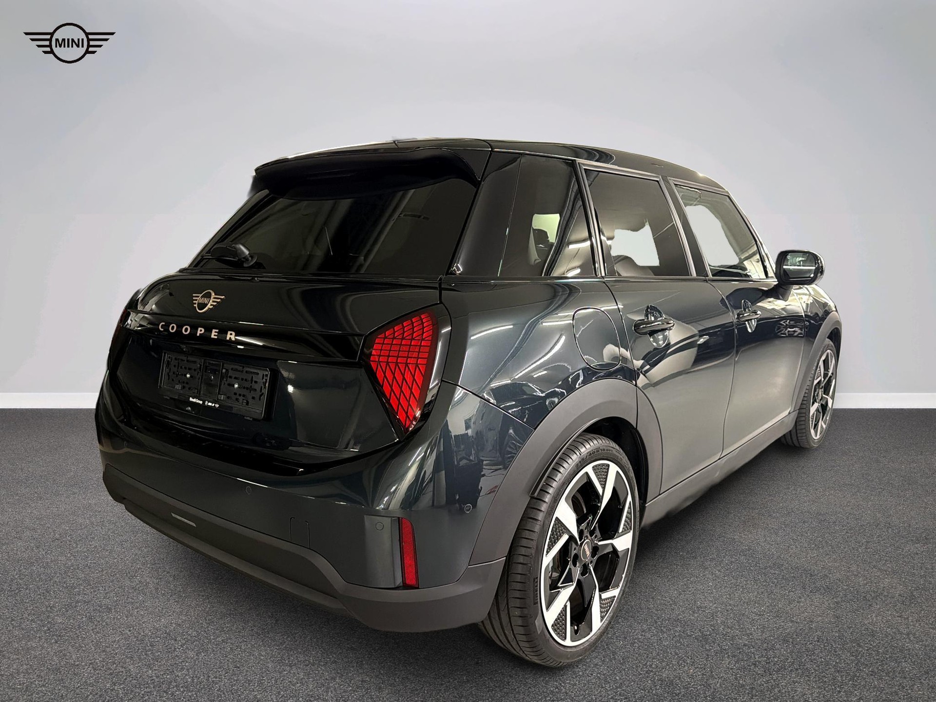MINI Cooper 5 door C-image-3