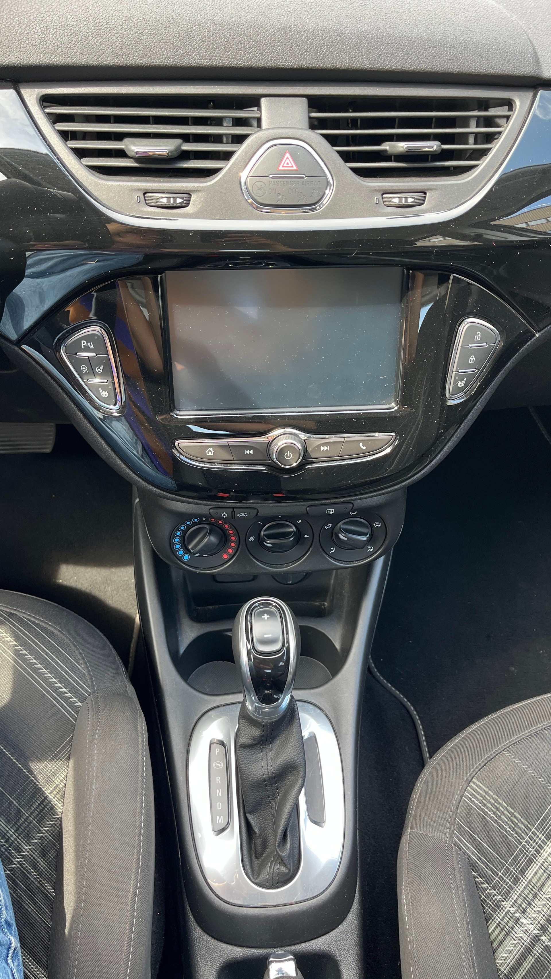 OPEL Corsa 1.4 EcoTec 120 Years Edition-image-11