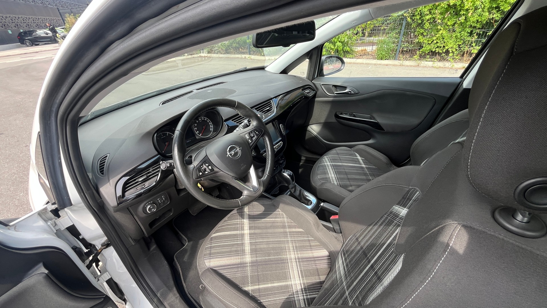 OPEL Corsa 1.4 EcoTec 120 Years Edition-image-7
