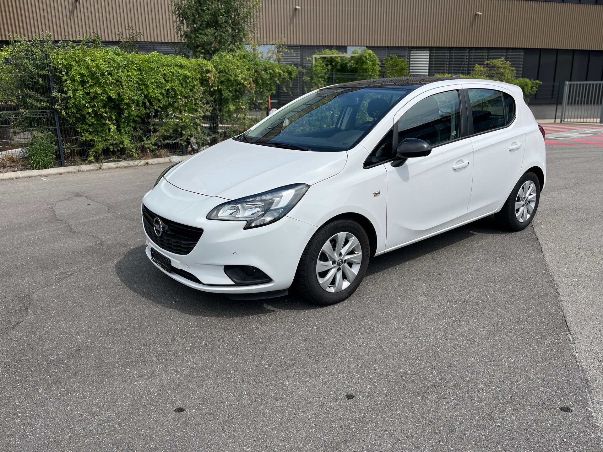 OPEL Corsa 1.4 EcoTec 120 Years Edition-image-2