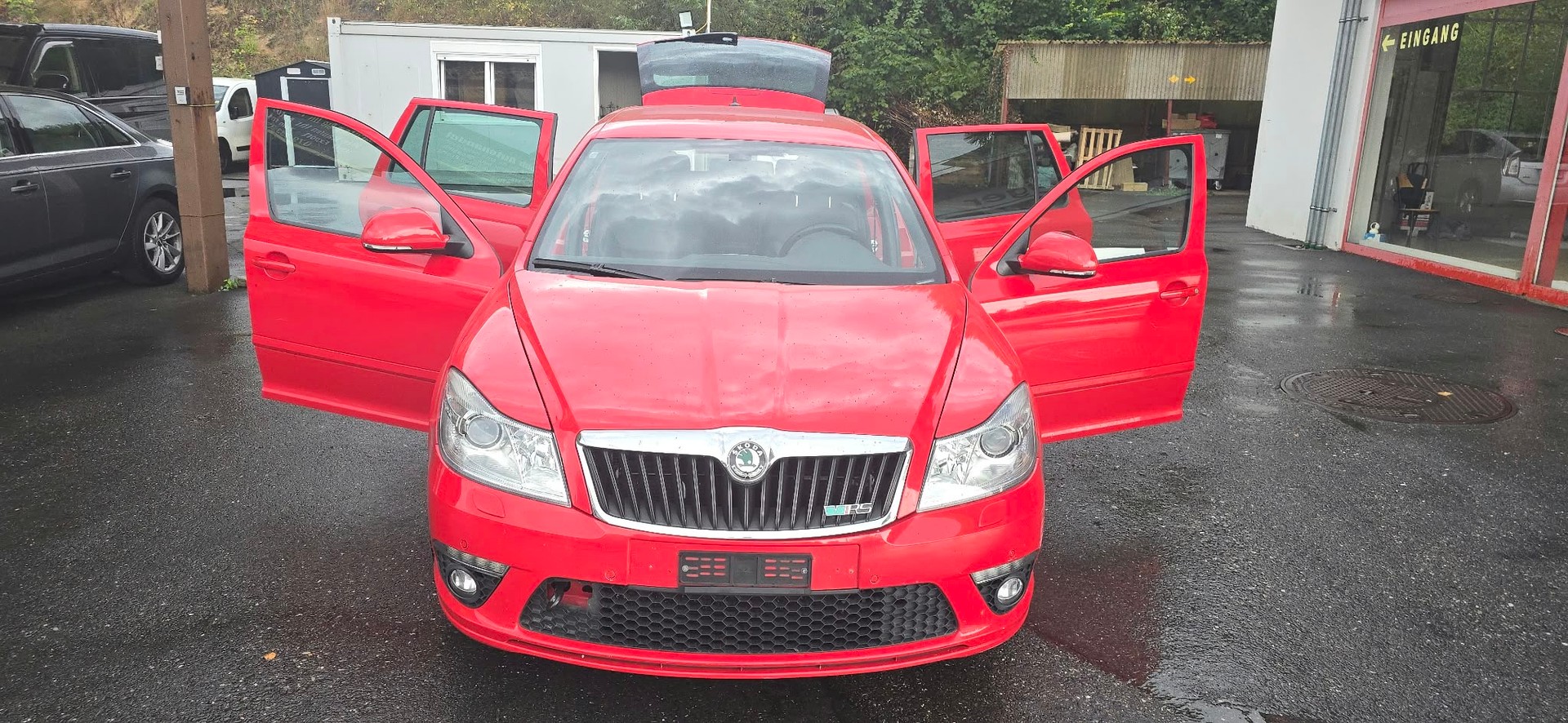 SKODA Octavia Combi 2.0 TSI RS DSG-image-5