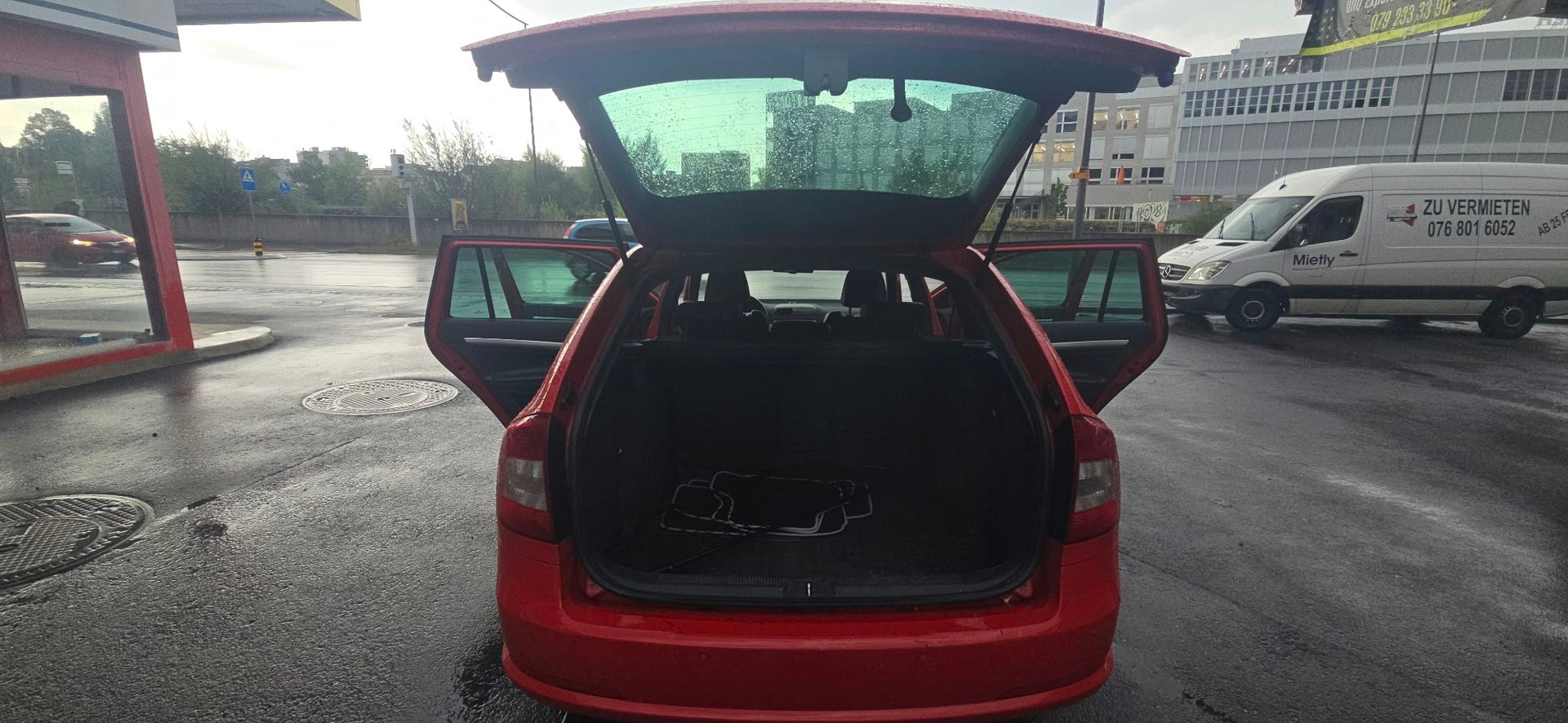SKODA Octavia Combi 2.0 TSI RS DSG-image-6