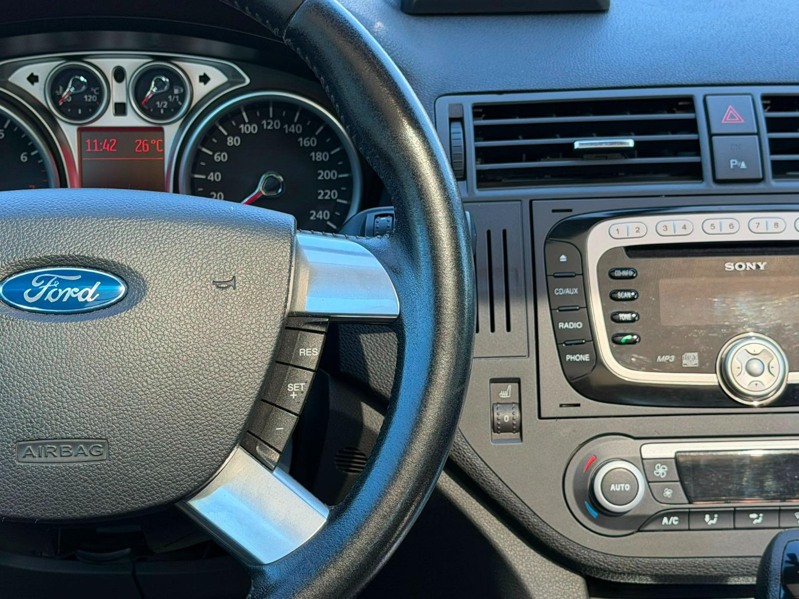 FORD C-Max 2.0 16V Titanium Automatic-image-14