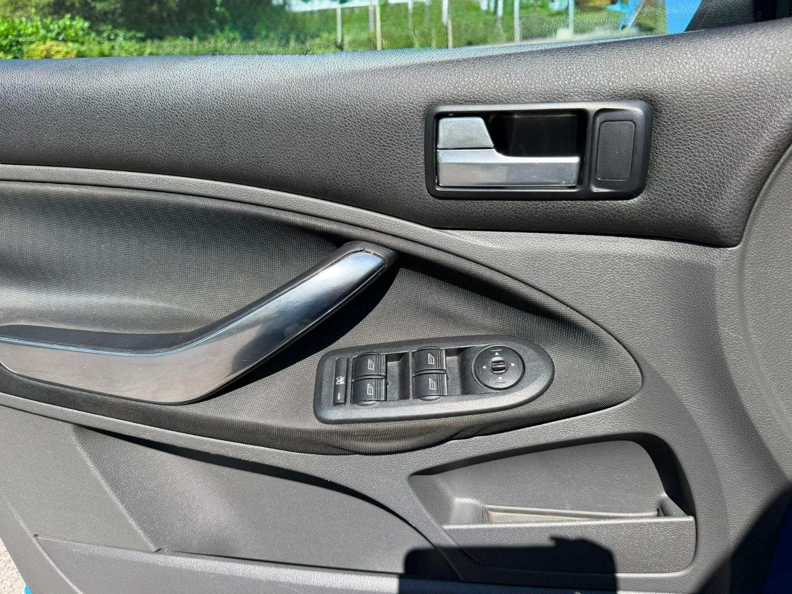 FORD C-Max 2.0 16V Titanium Automatic-image-17