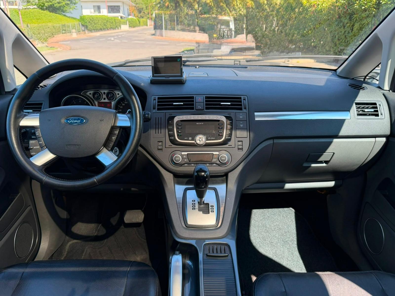FORD C-Max 2.0 16V Titanium Automatic-image-10