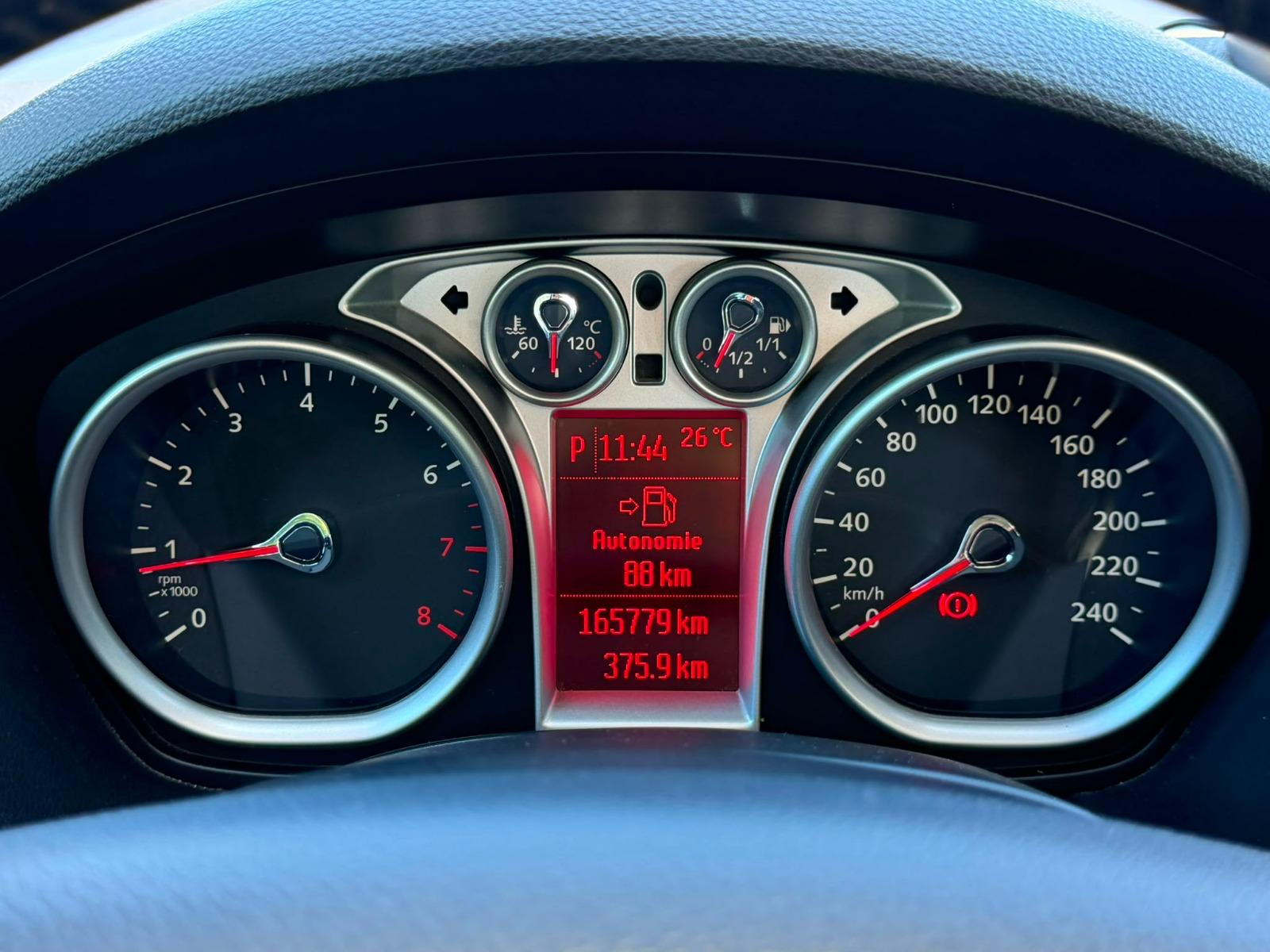FORD C-Max 2.0 16V Titanium Automatic-image-8