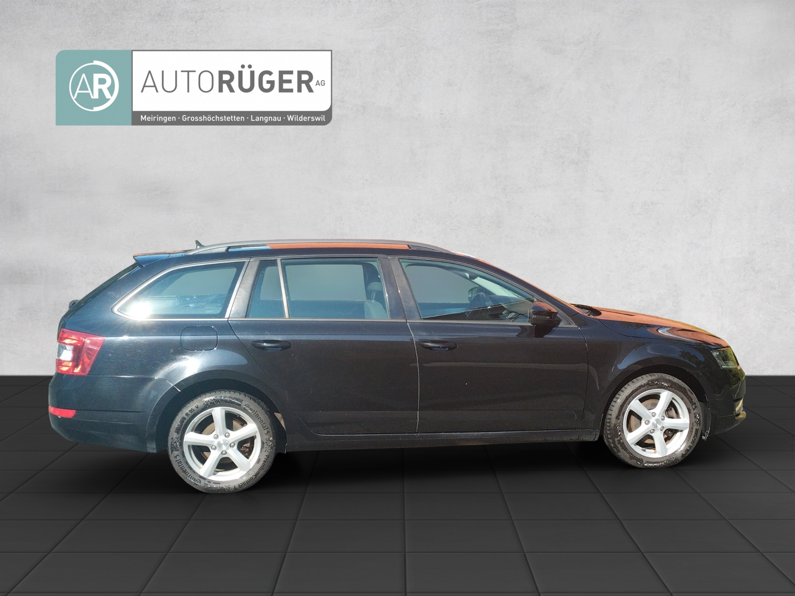 SKODA Octavia Combi 2.0 TDI Ambition 4x4-image-6