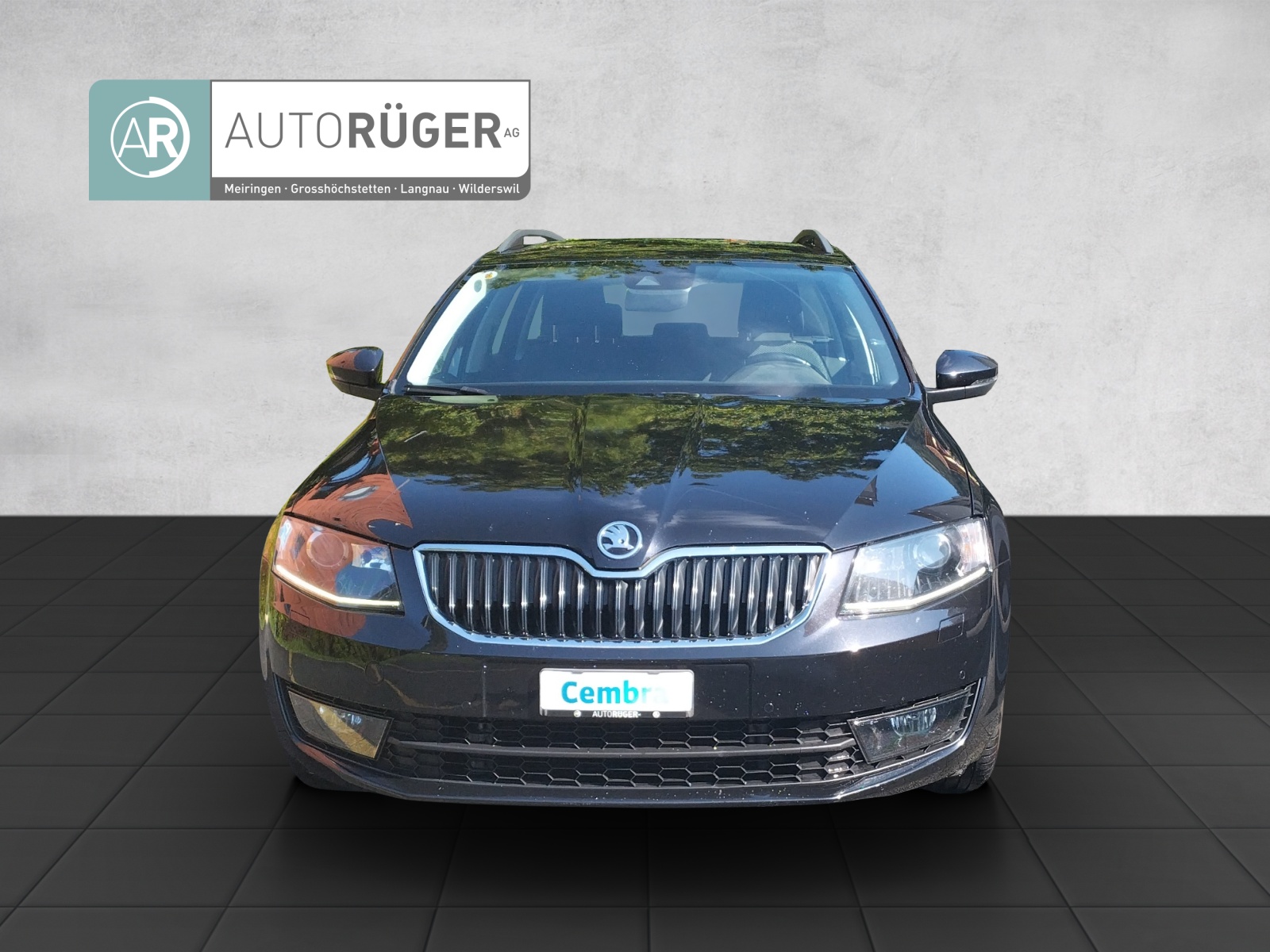 SKODA Octavia Combi 2.0 TDI Ambition 4x4-image-1