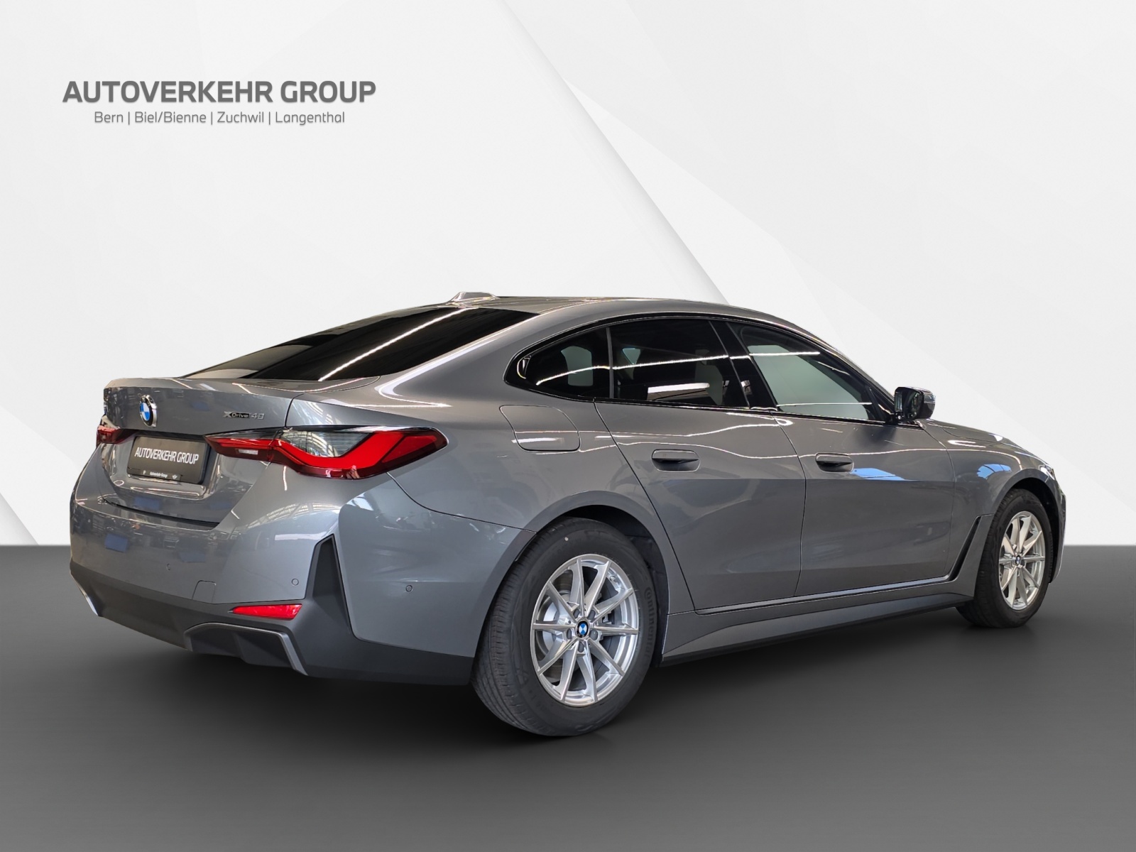 BMW i4 xDrive 40-image-4