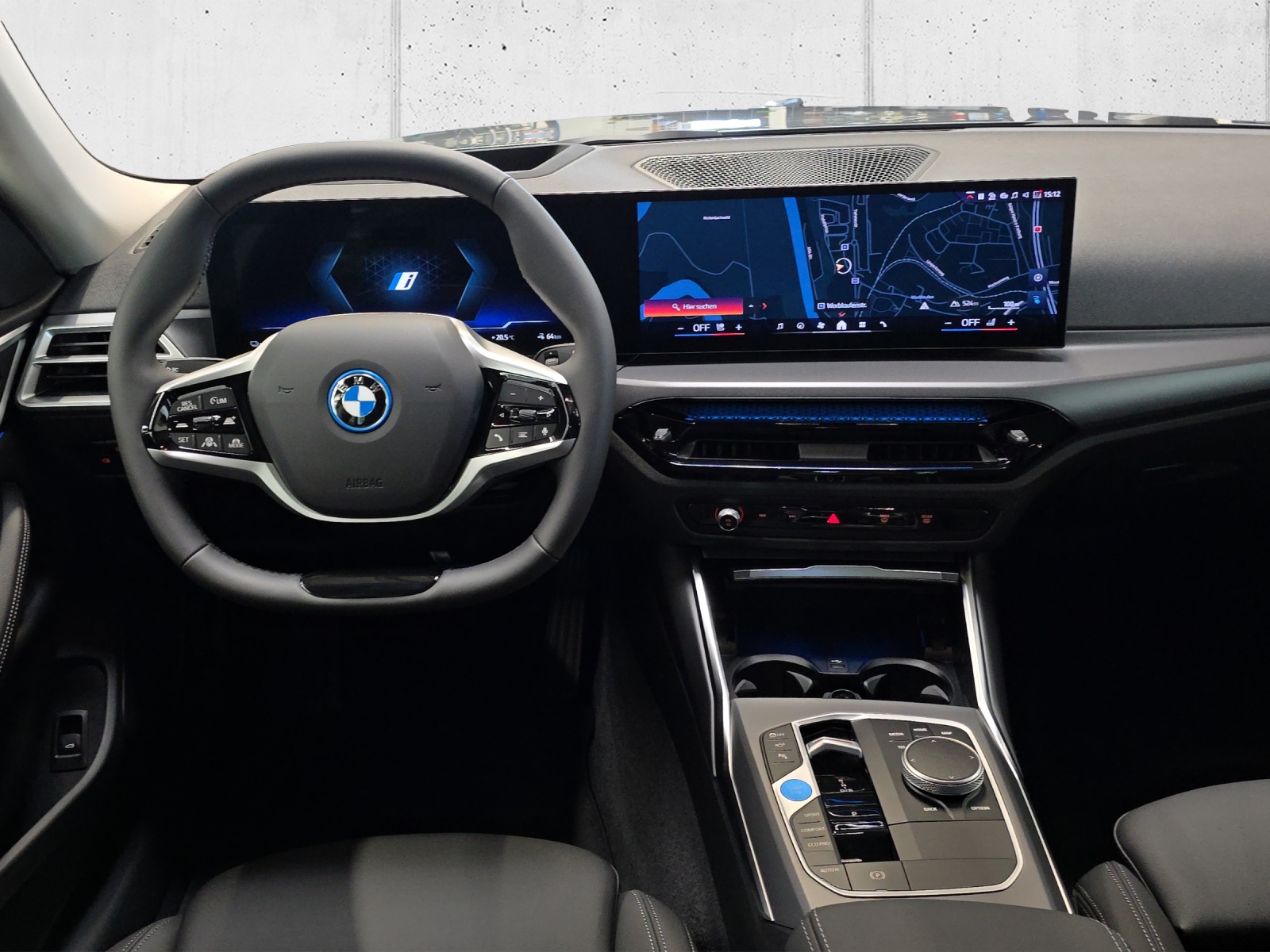 BMW i4 xDrive 40-image-12