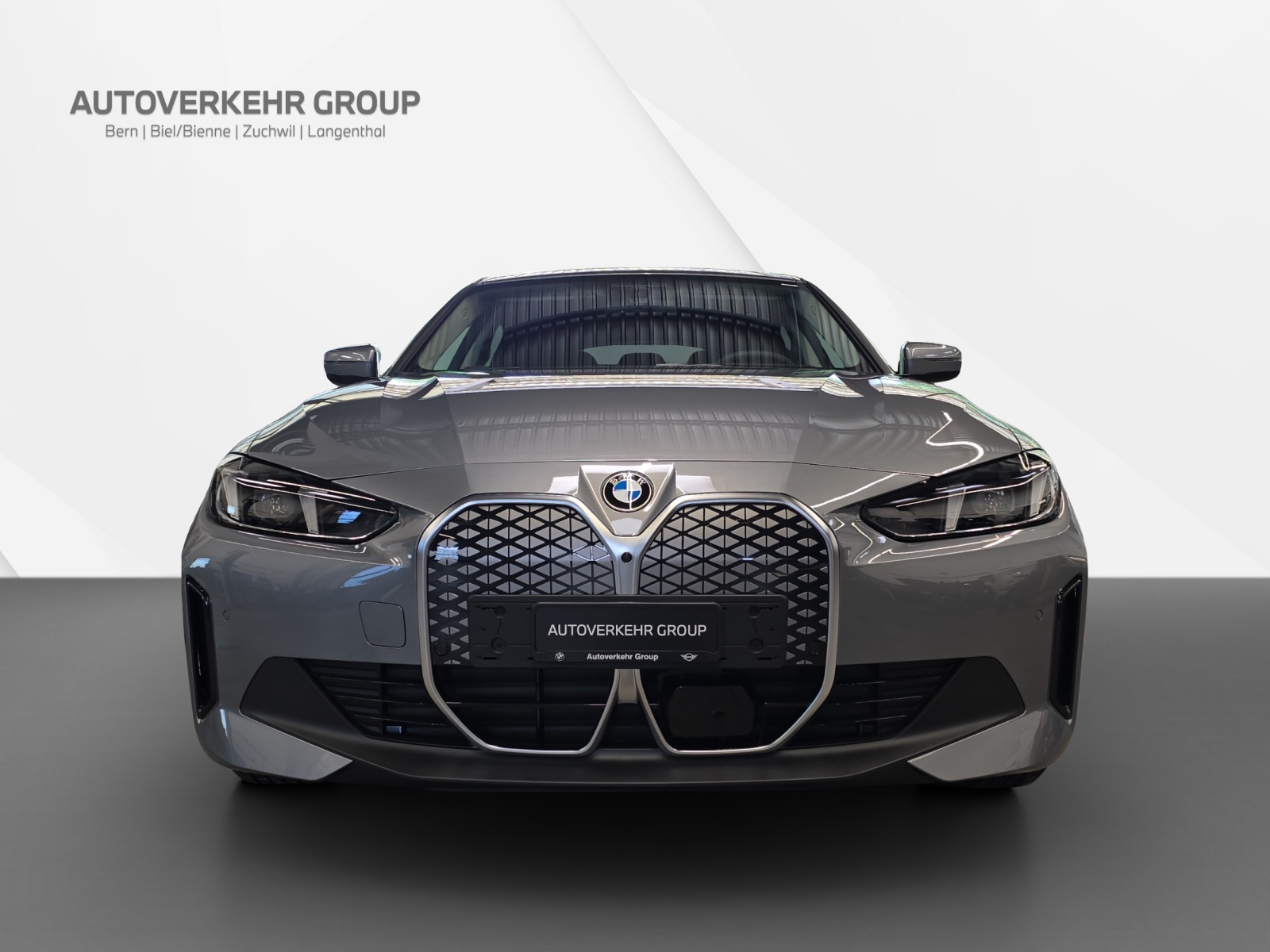 BMW i4 xDrive 40-image-1