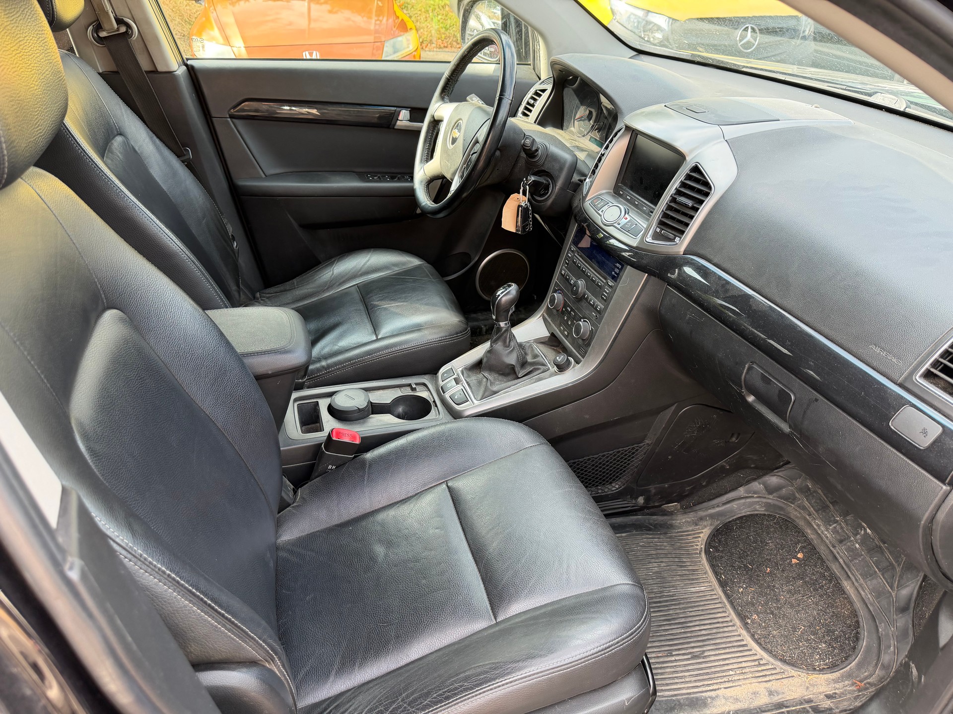 CHEVROLET Captiva 2.2 VCDi LT 4WD-image-5