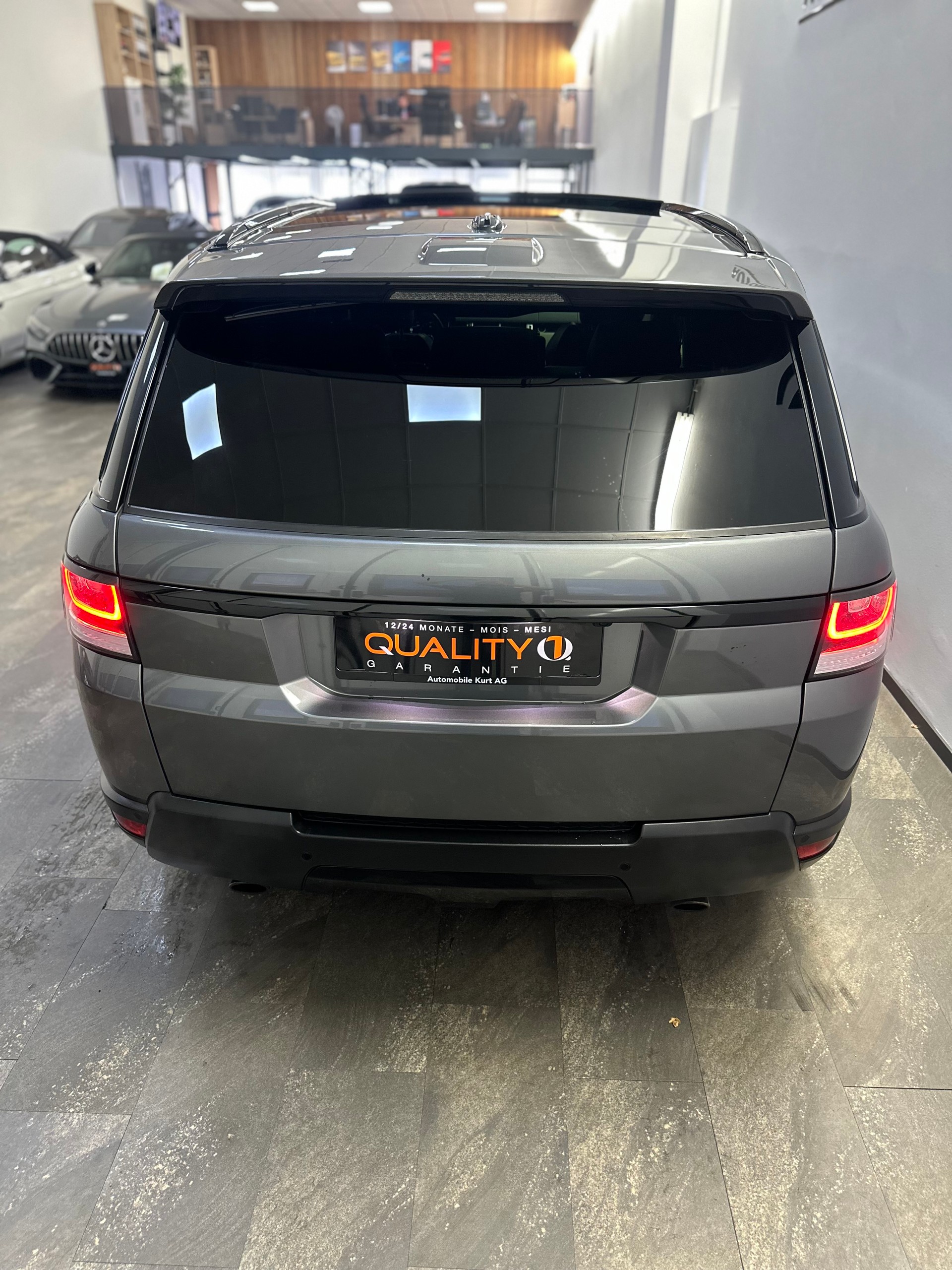 LAND ROVER Range Rover Sport 3.0 V6 SC SE Automatic-image-4