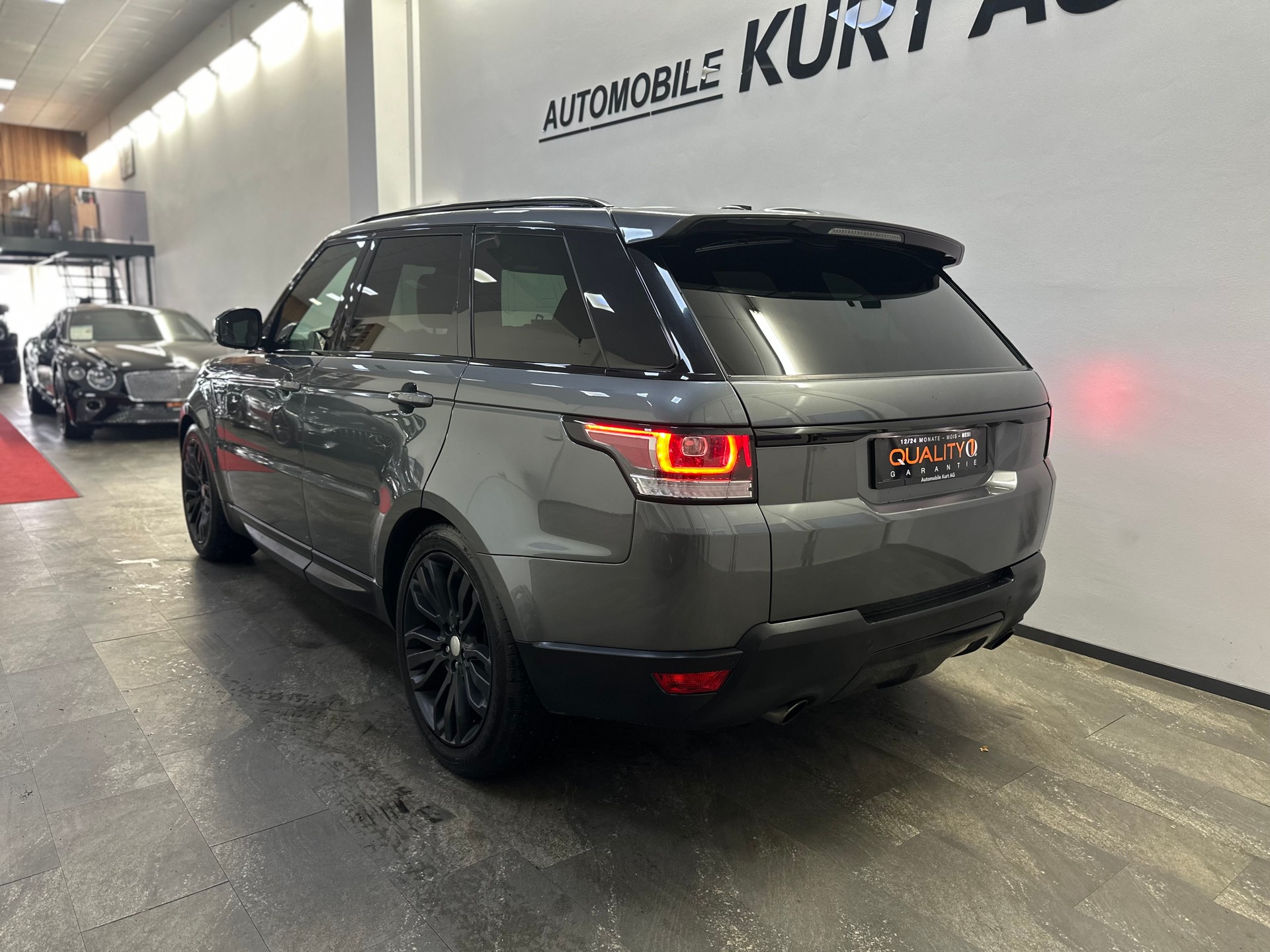 LAND ROVER Range Rover Sport 3.0 V6 SC SE Automatic-image-3