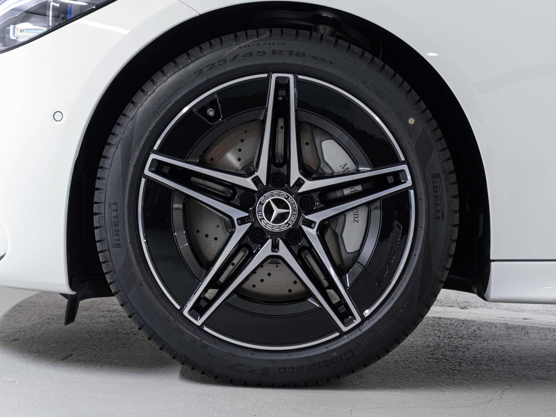MERCEDES-BENZ C 220 d 4MATIC T-Modell Swiss Star-image-13