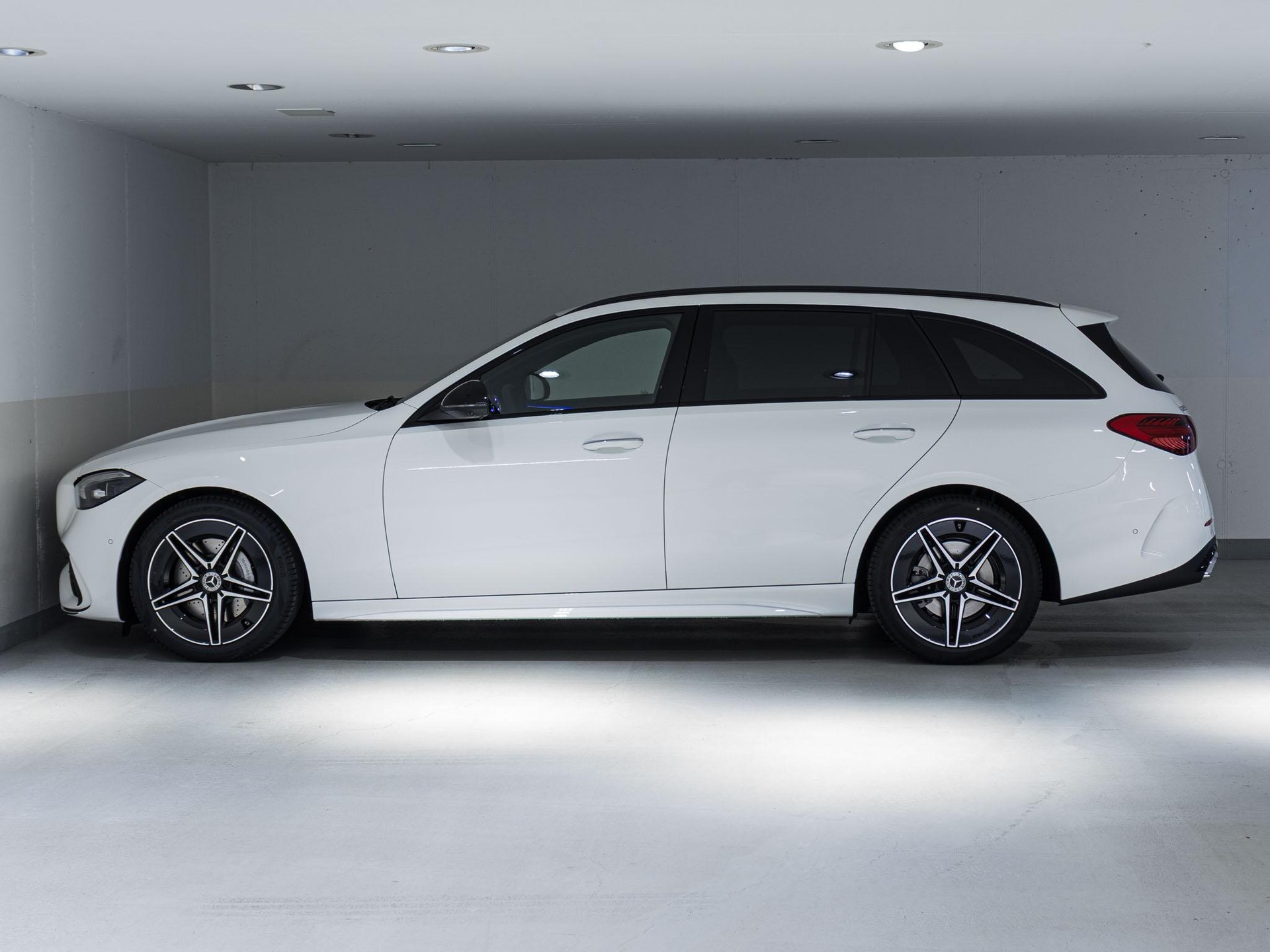 MERCEDES-BENZ C 220 d 4MATIC T-Modell Swiss Star-image-4