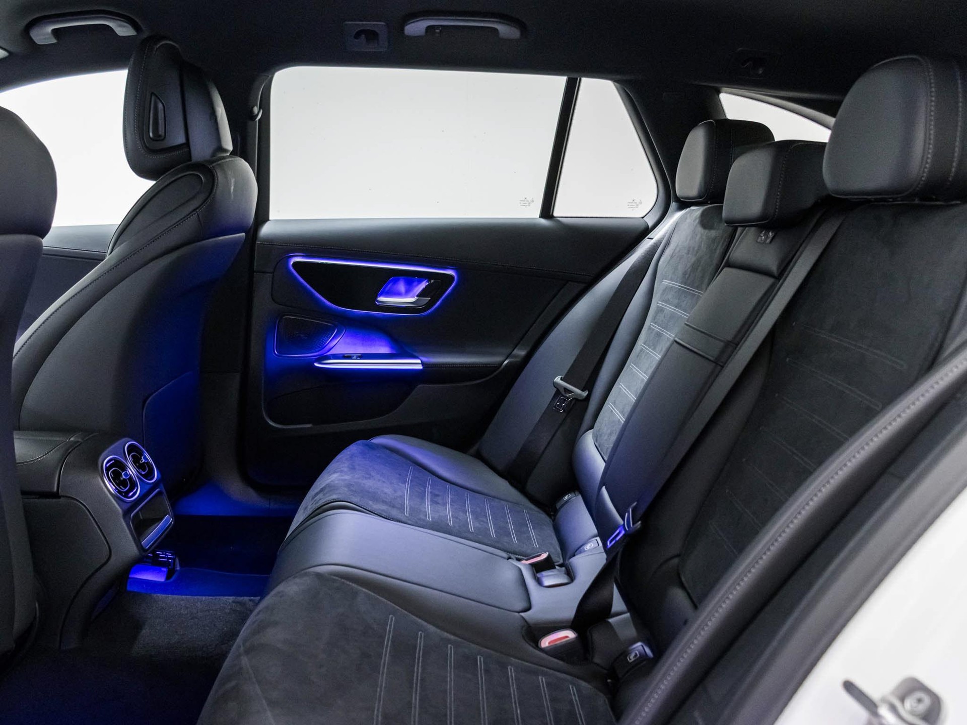 MERCEDES-BENZ C 220 d 4MATIC T-Modell Swiss Star-image-7