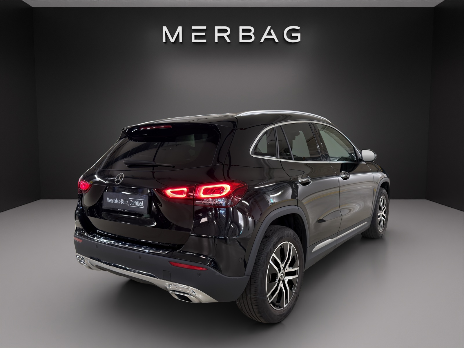 MERCEDES-BENZ GLA 250 Progressive 8G-DCT-image-2