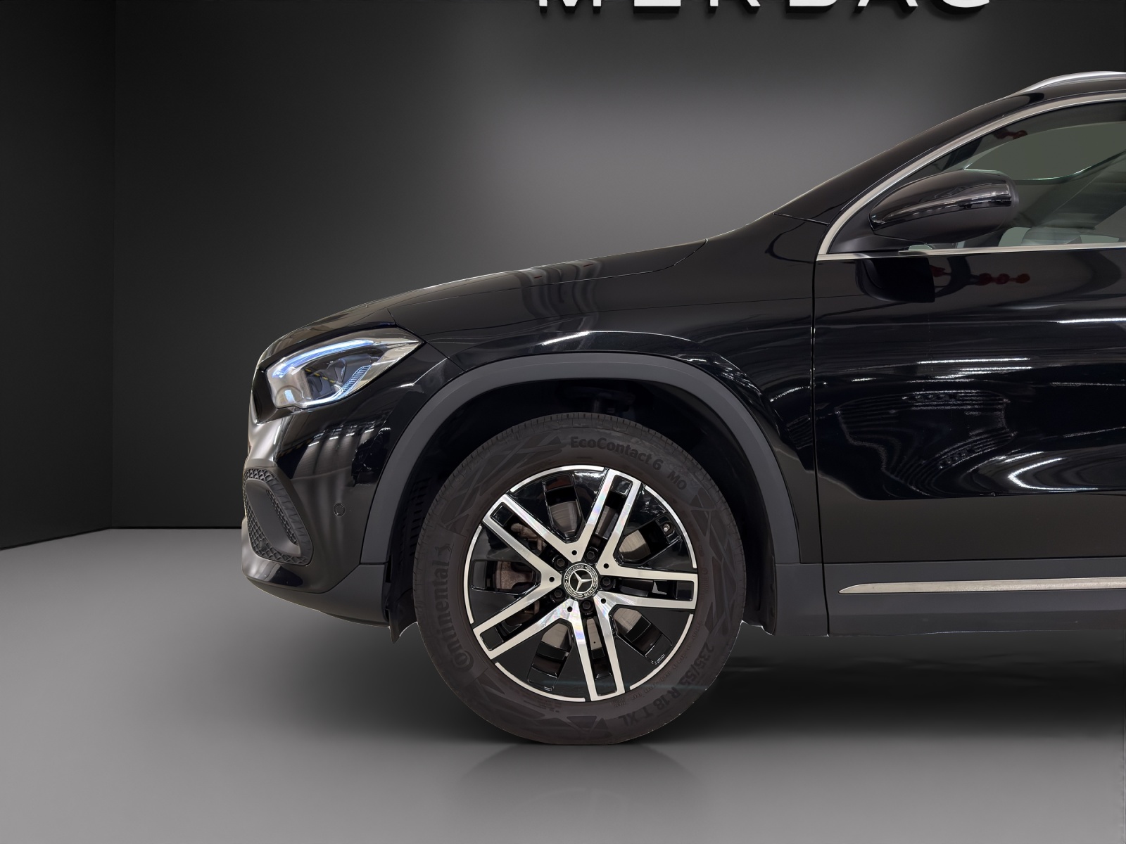 MERCEDES-BENZ GLA 250 Progressive 8G-DCT-image-8