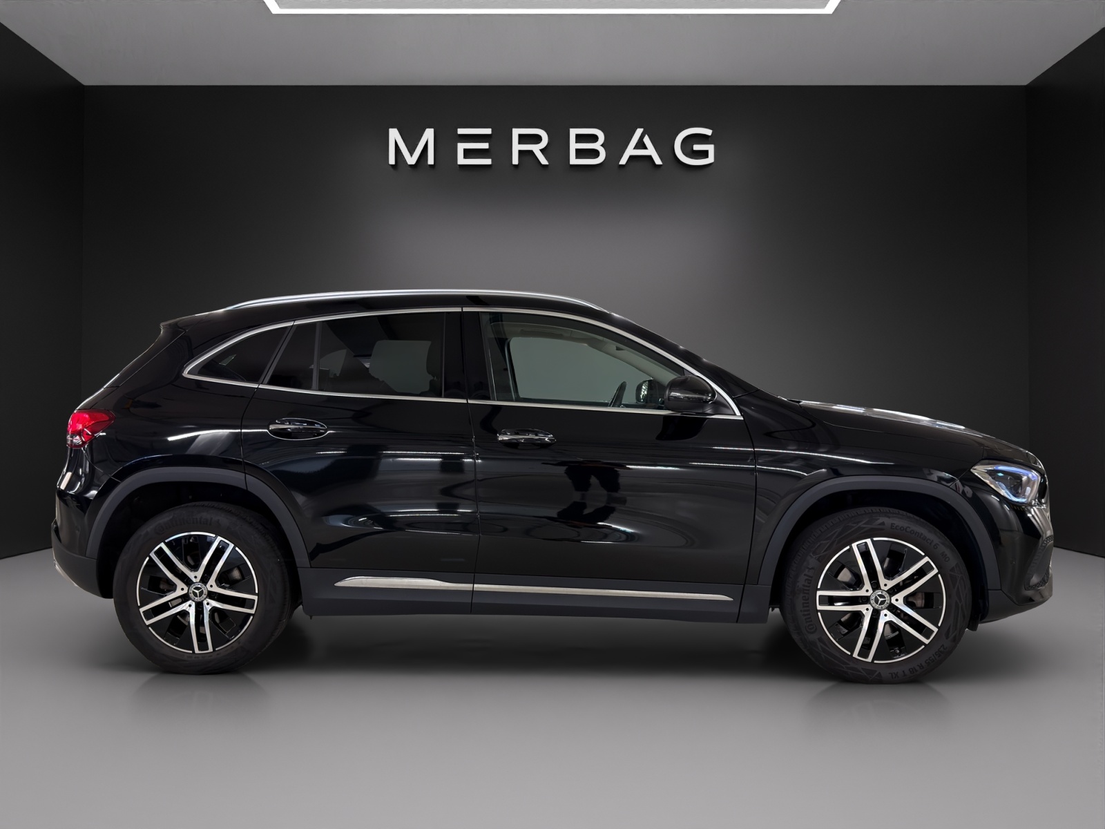 MERCEDES-BENZ GLA 250 Progressive 8G-DCT-image-1