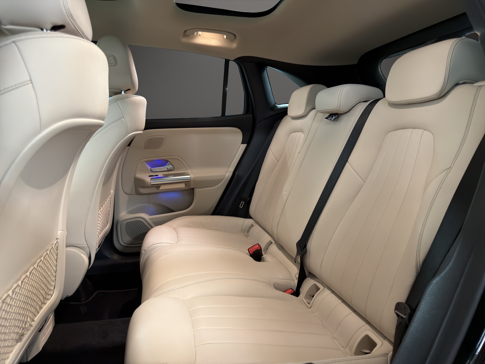 MERCEDES-BENZ GLA 250 Progressive 8G-DCT-image-14
